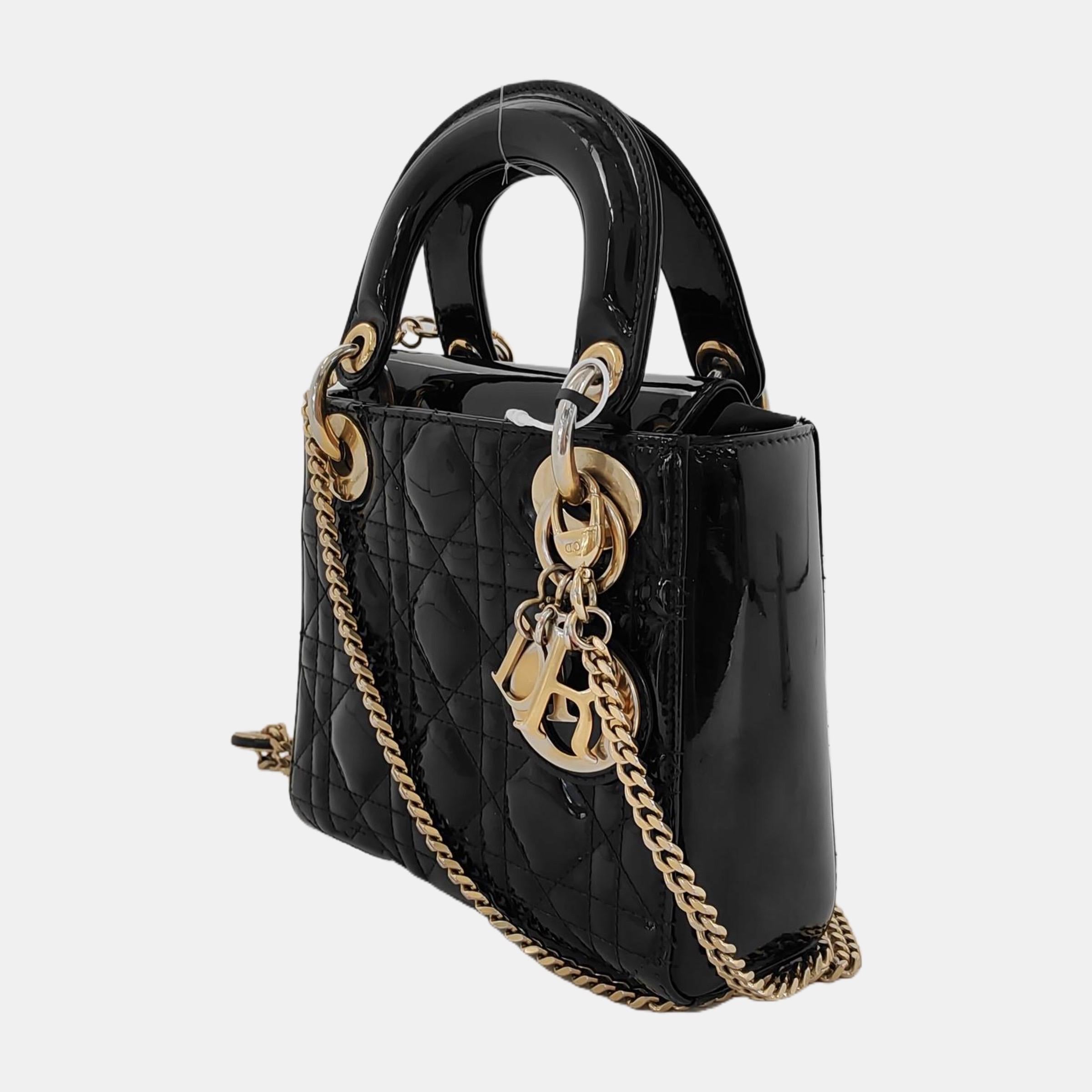 Donna Lady Dior Mini Borsa in vernice nera con tracolla a catena in oro in vendita