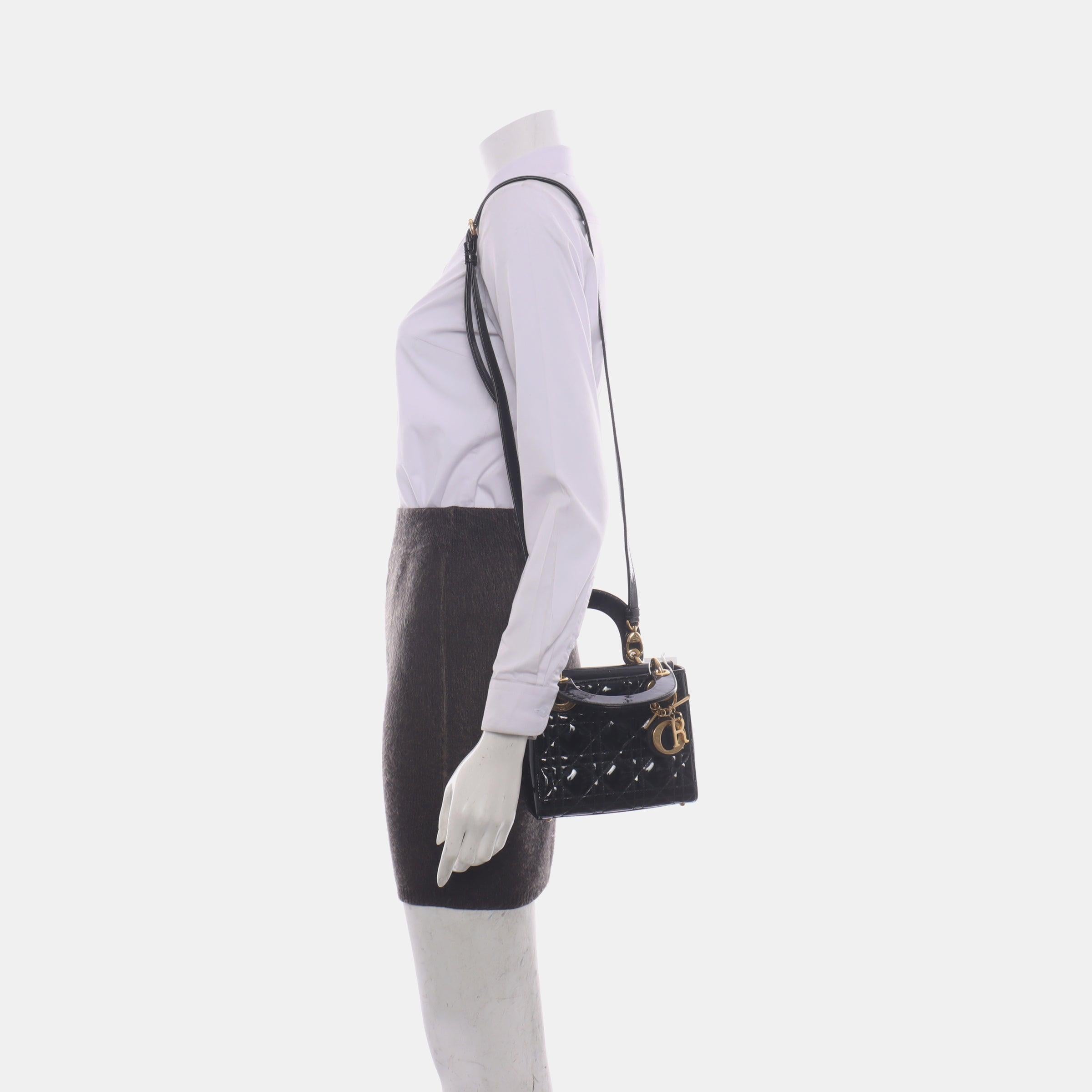Lady Dior Mini Black Patent Leather handbag with gold hardware Leather Strap In Good Condition In AUBERVILLIERS, FR