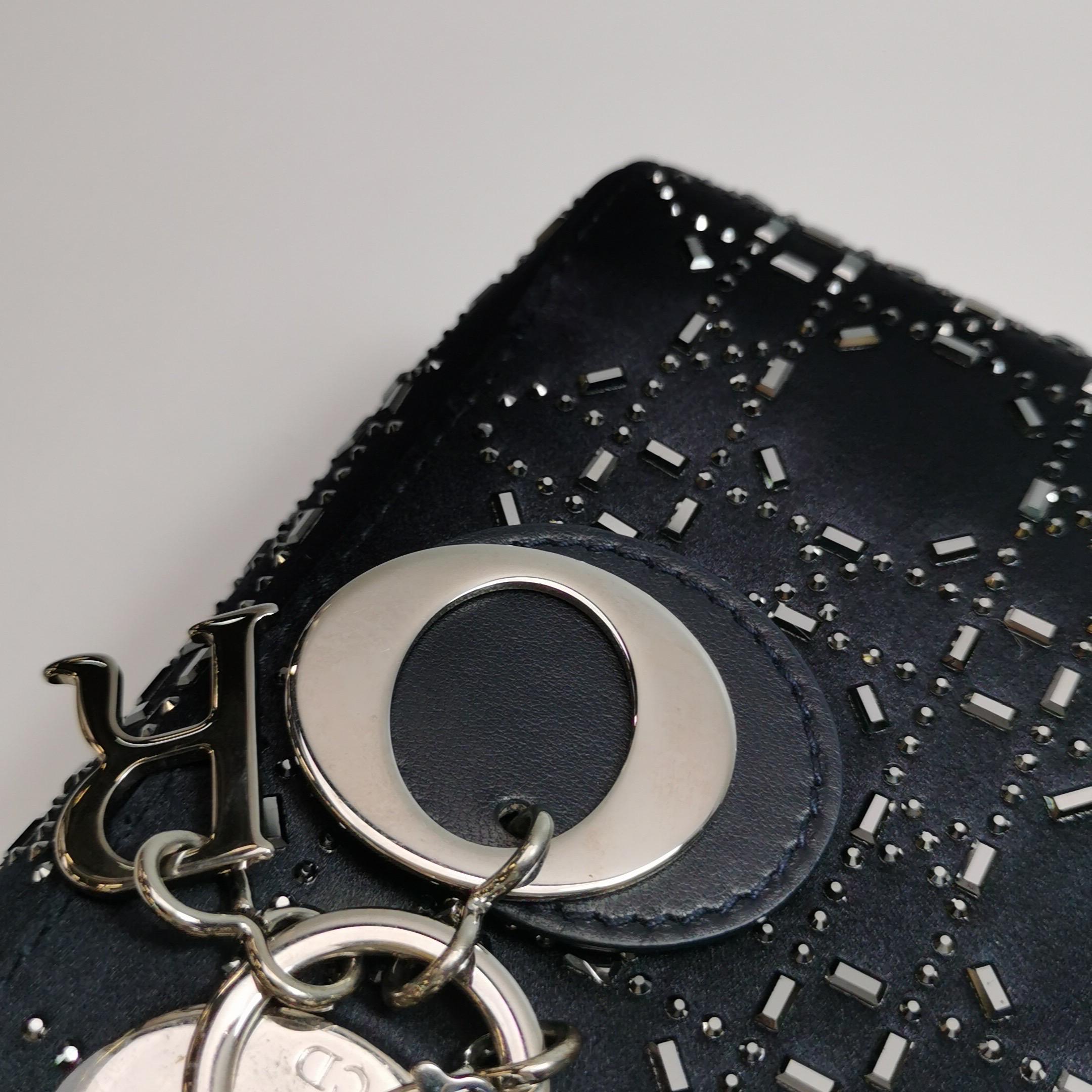 Lady Dior Mini Schwarze Seide mit Kristallen Silberne Hardware im Angebot 9