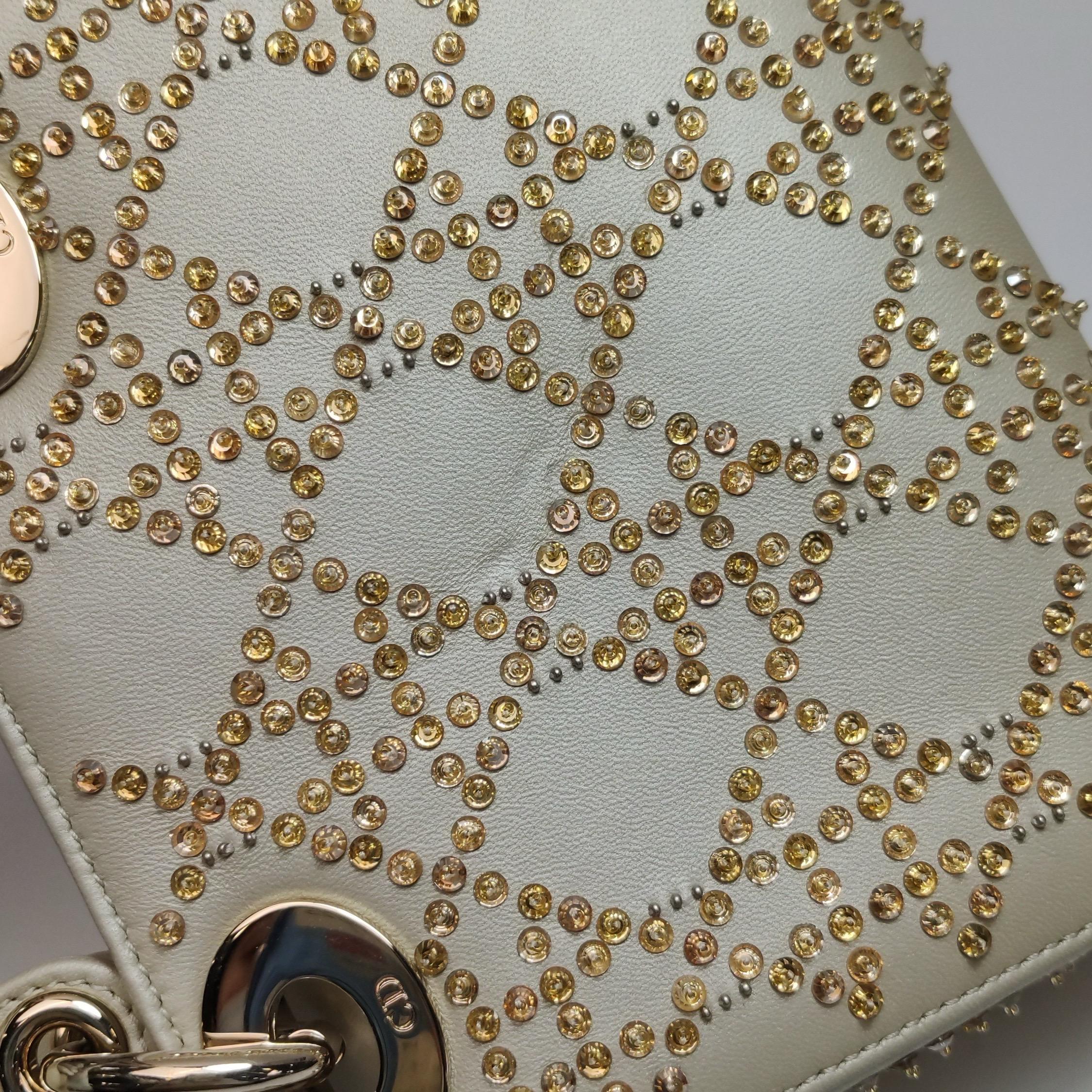 Lady Dior Mini Gold Kalbsleder mit Kristallen Gold Hardware 2020 im Angebot 7