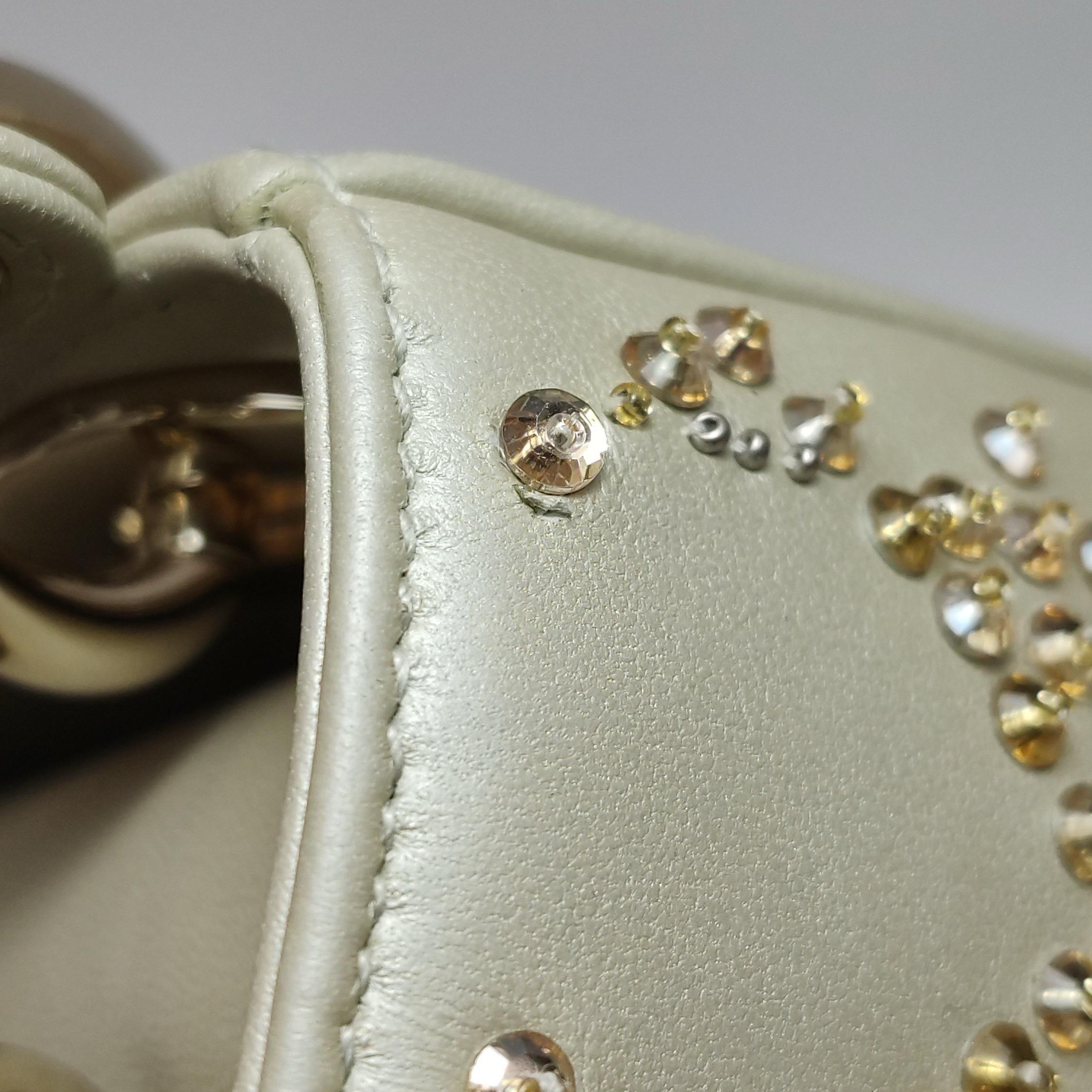 Lady Dior Mini Gold Kalbsleder mit Kristallen Gold Hardware 2020 im Angebot 10