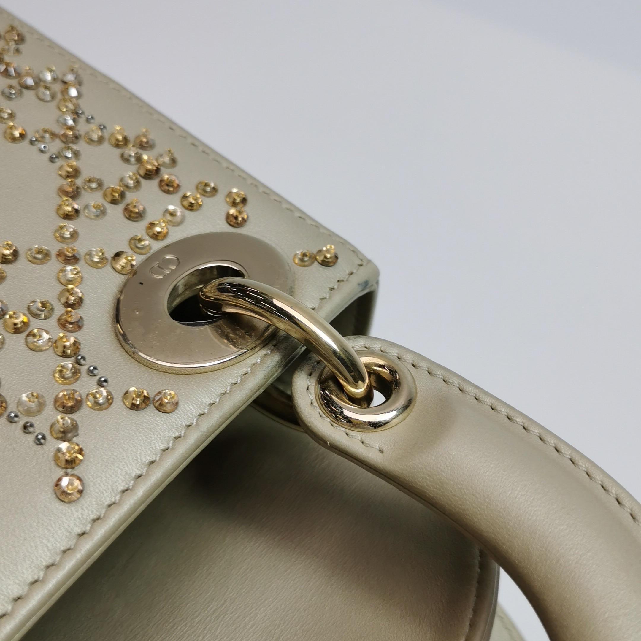 Lady Dior Mini Gold Kalbsleder mit Kristallen Gold Hardware 2020 im Angebot 12
