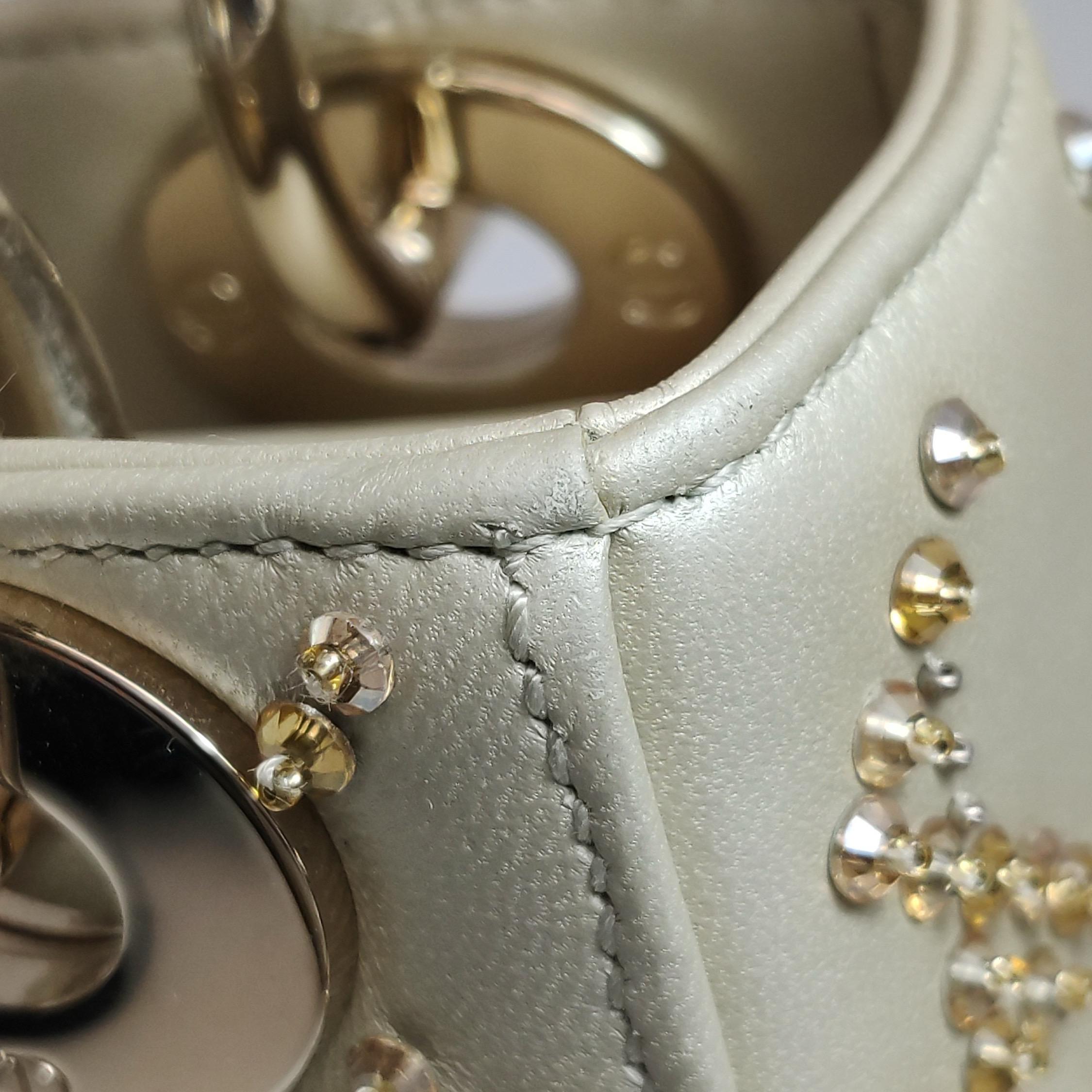 Lady Dior Mini Gold Kalbsleder mit Kristallen Gold Hardware 2020 im Angebot 12