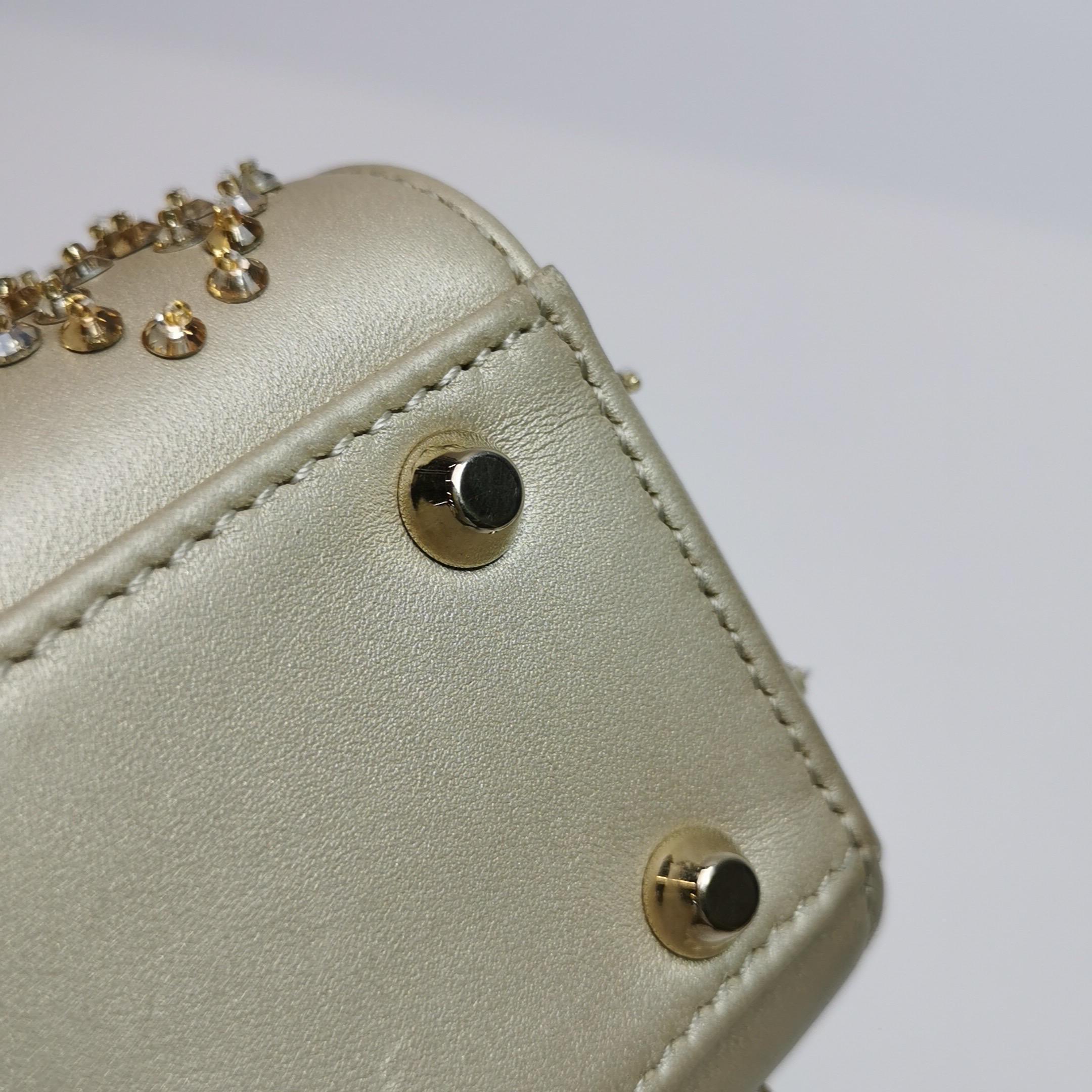 Lady Dior Mini Gold Kalbsleder mit Kristallen Gold Hardware 2020 im Angebot 14