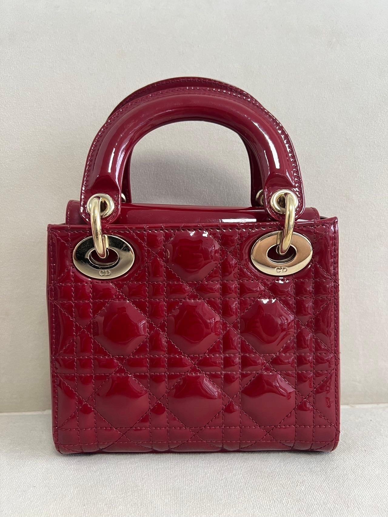 Lady Dior Mini Handbag Burgundy Red Patent Leather Gold-tone Chain Strap 2020 In Excellent Condition For Sale In AUBERVILLIERS, FR