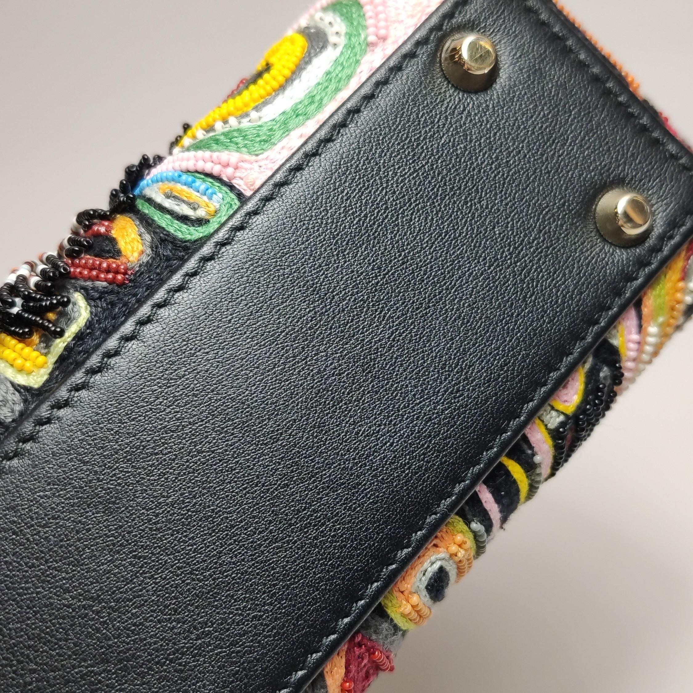 Lady Dior Mini Edition Limitée Sac à main en cuir noir multicolore avec perles 2018 en vente 10