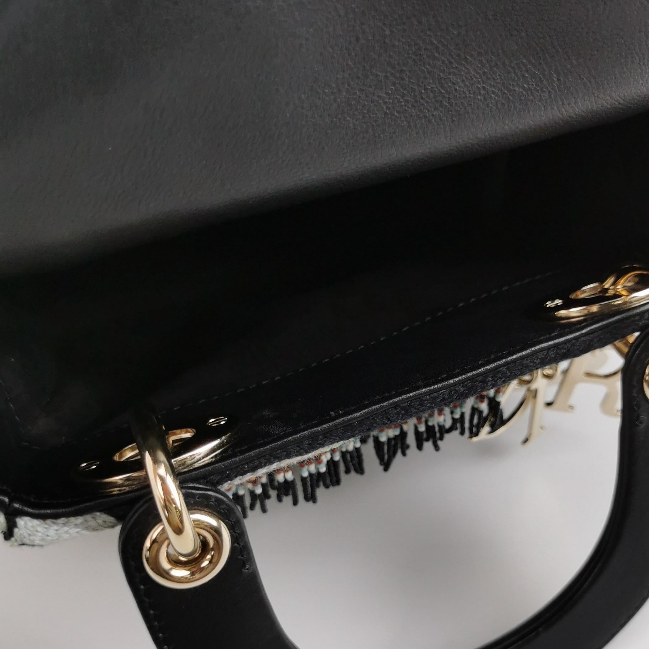 Lady Dior Mini Edition Limitée Sac à main en cuir noir multicolore avec perles 2018 en vente 2