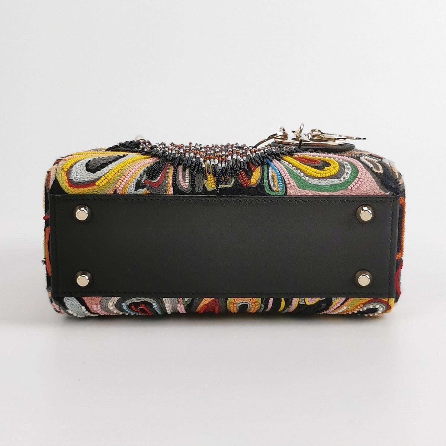 Lady Dior Mini Edition Limitée Sac à main en cuir noir multicolore avec perles 2018 en vente 3