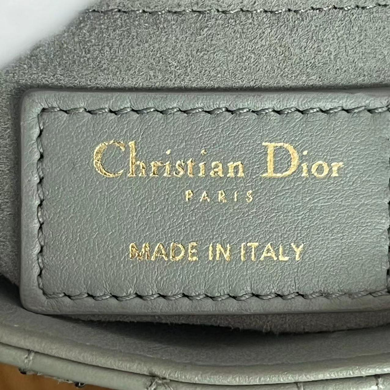 Lady Dior Mini Metallic Kalbsleder Perlen und Spiegel Gold Hardware 2020 im Angebot 12