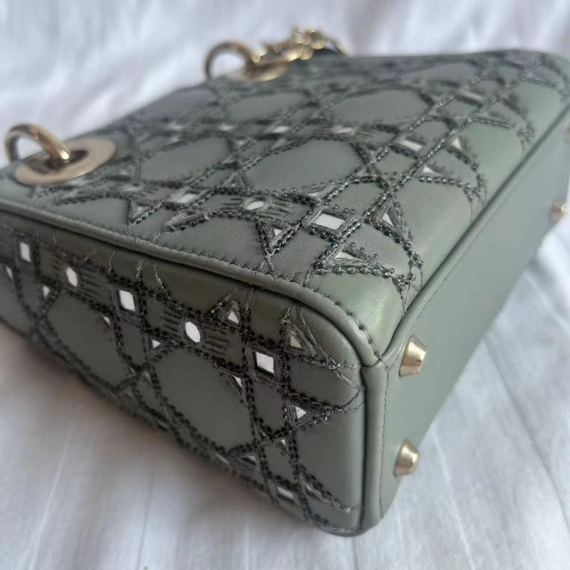 Lady Dior Mini Metallic Kalbsleder Perlen und Spiegel Gold Hardware 2020 im Angebot 2