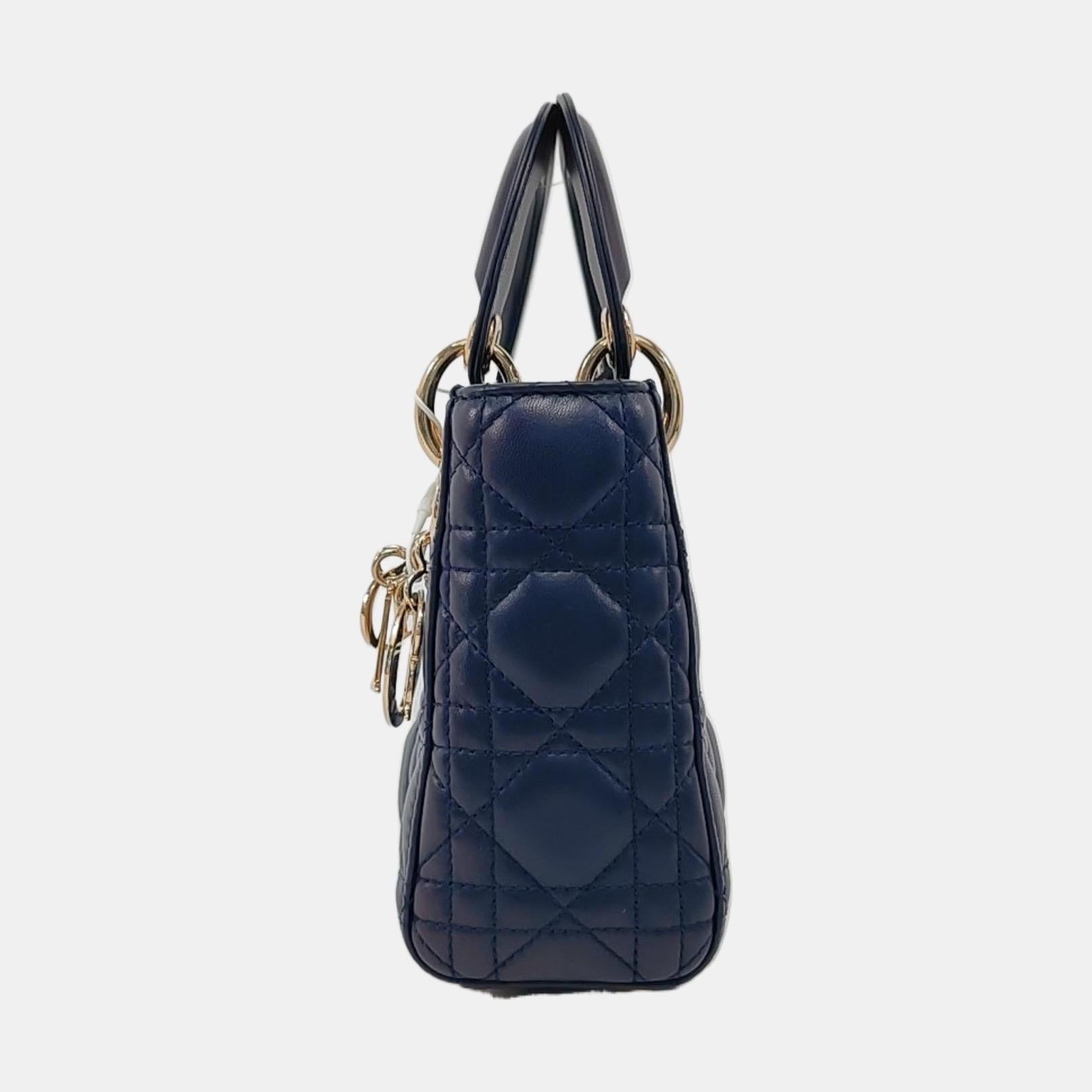 Lady Dior Mini Navy Lambskin Leather Gold Hardware Chain Strap In Good Condition For Sale In AUBERVILLIERS, FR