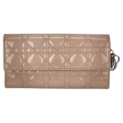 Lady Dior Cartera de charol rosa Cannage Cartera con cadena Embrague