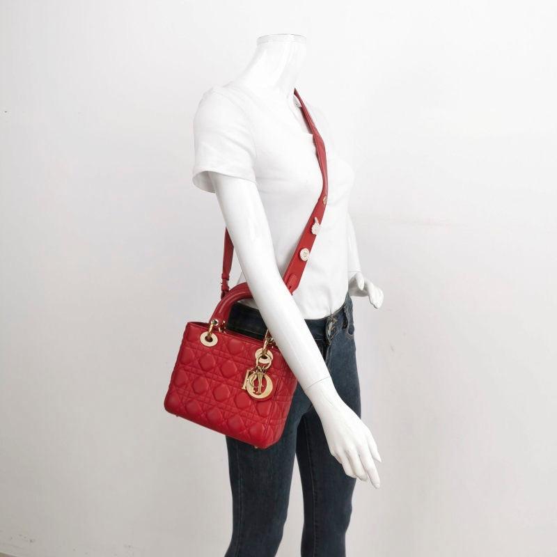 Lady Dior Small My Abcdior Red Lambskin Cannage Leather Gold Hardware

  
  Accentuate your look with the timeless style of Small Lady Dior My Abcdior, crafted in Burnt Orange Lambskin Leather. This classic bag features a cannage stitch, creating a