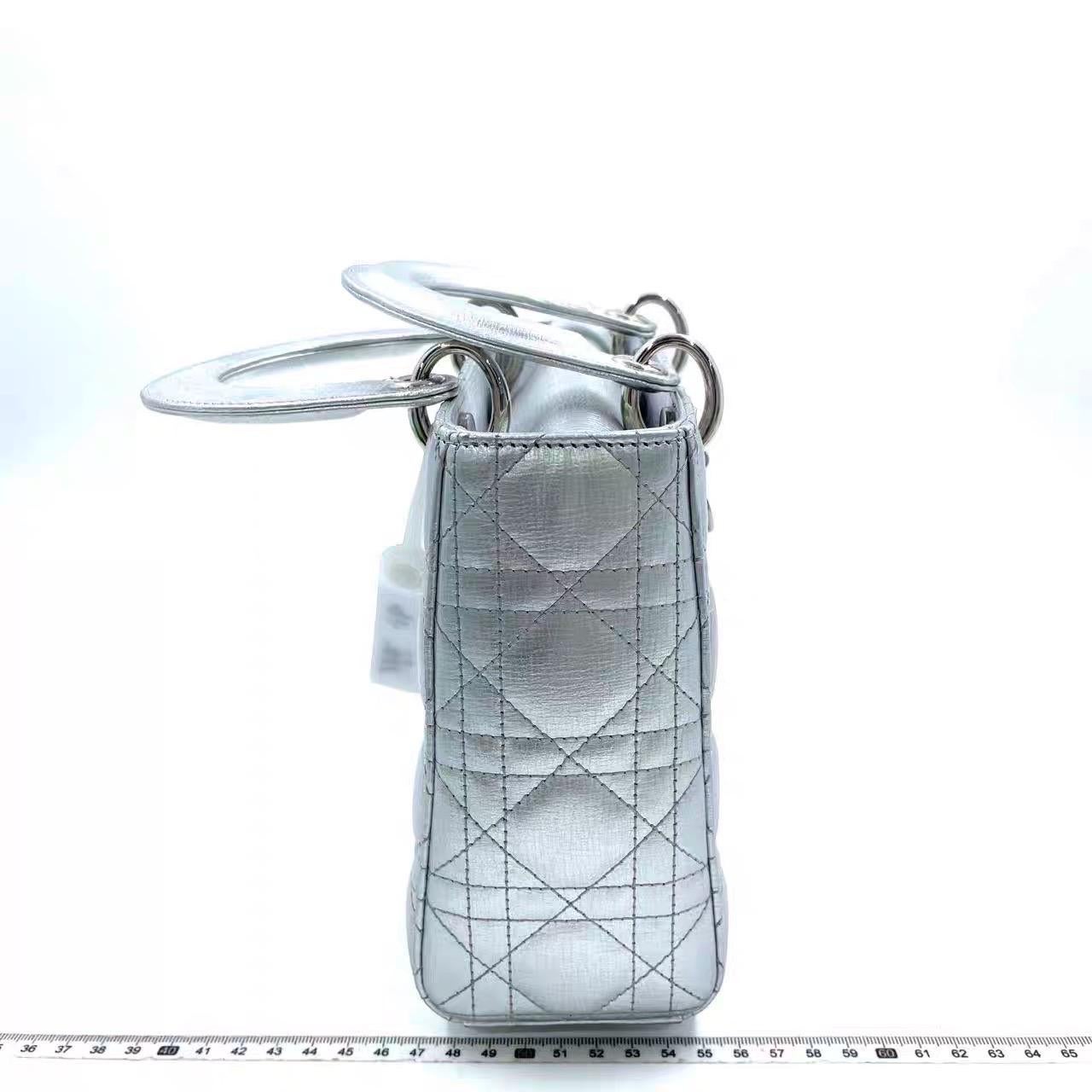 Lady Dior Small My Abcdior Argento in pelle d'agnello 2016 in vendita 8