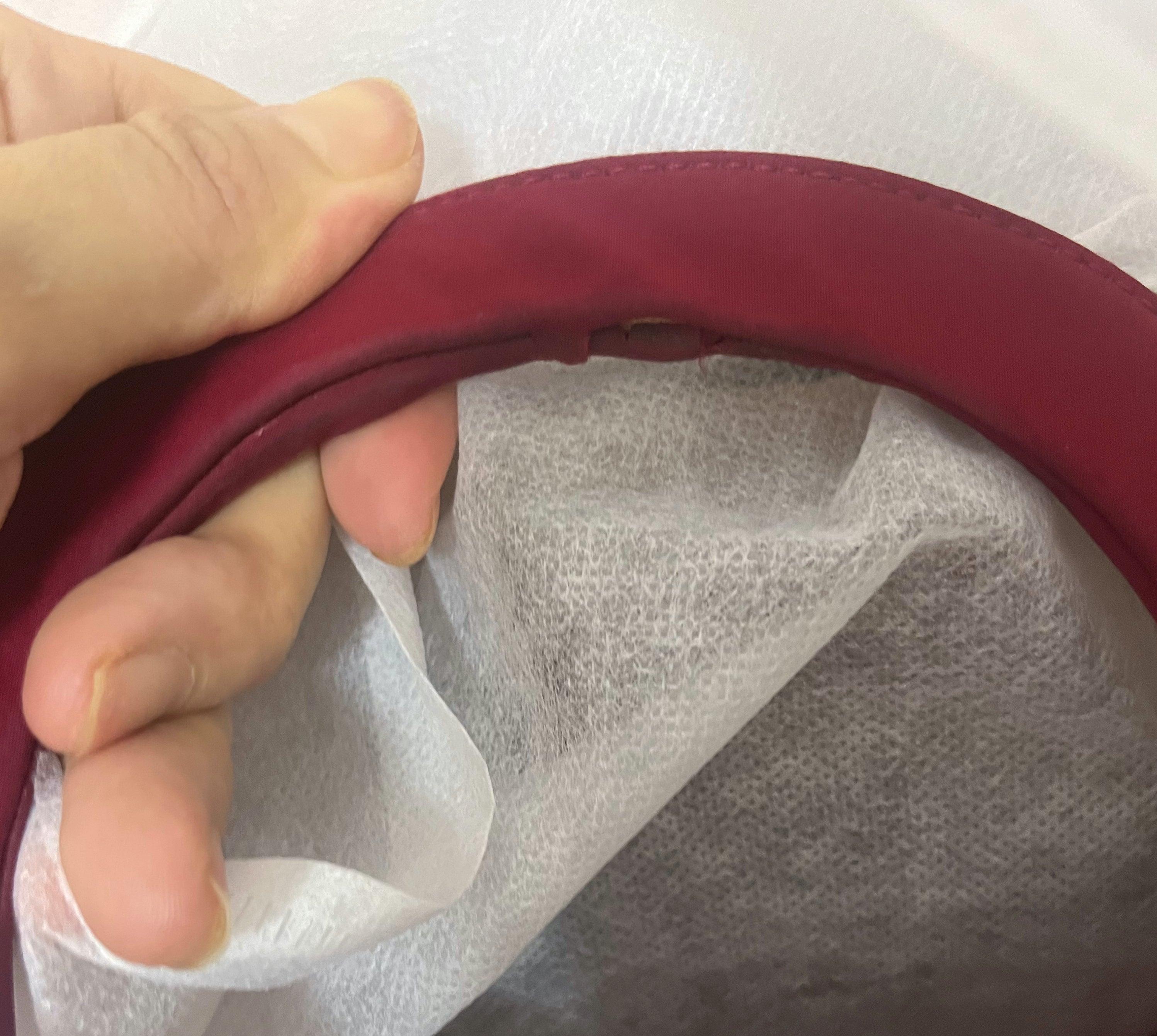 Großer burgunderroter Lady Dior Vintage-Stoff mit gelbgoldenenenen Beschlägen im Angebot 3