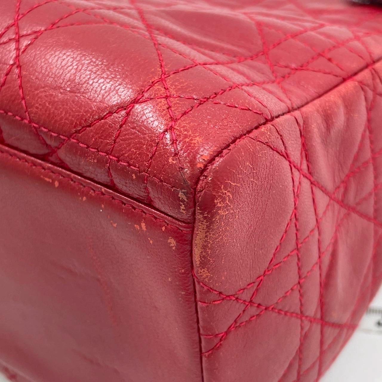 Lady Dior Vintage Medium Rouge en cuir d'agneau et or en vente 8