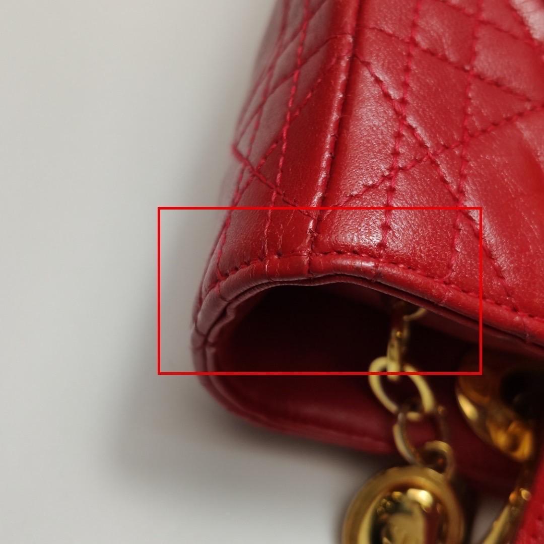 Lady Dior Vintage Medium Rouge en cuir d'agneau et or en vente 16