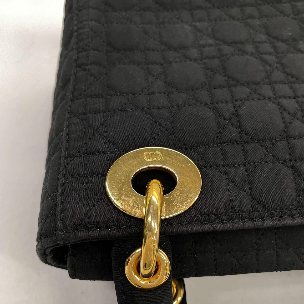 Lady Dior Vintage Schwarzer Mini-Stoff mit gelbgoldenenen Beschlägen, Vintage im Angebot 7
