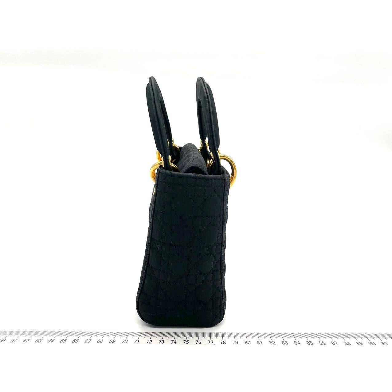 Lady Dior Vintage Schwarzer Mini-Stoff mit gelbgoldenenen Beschlägen, Vintage im Angebot 1