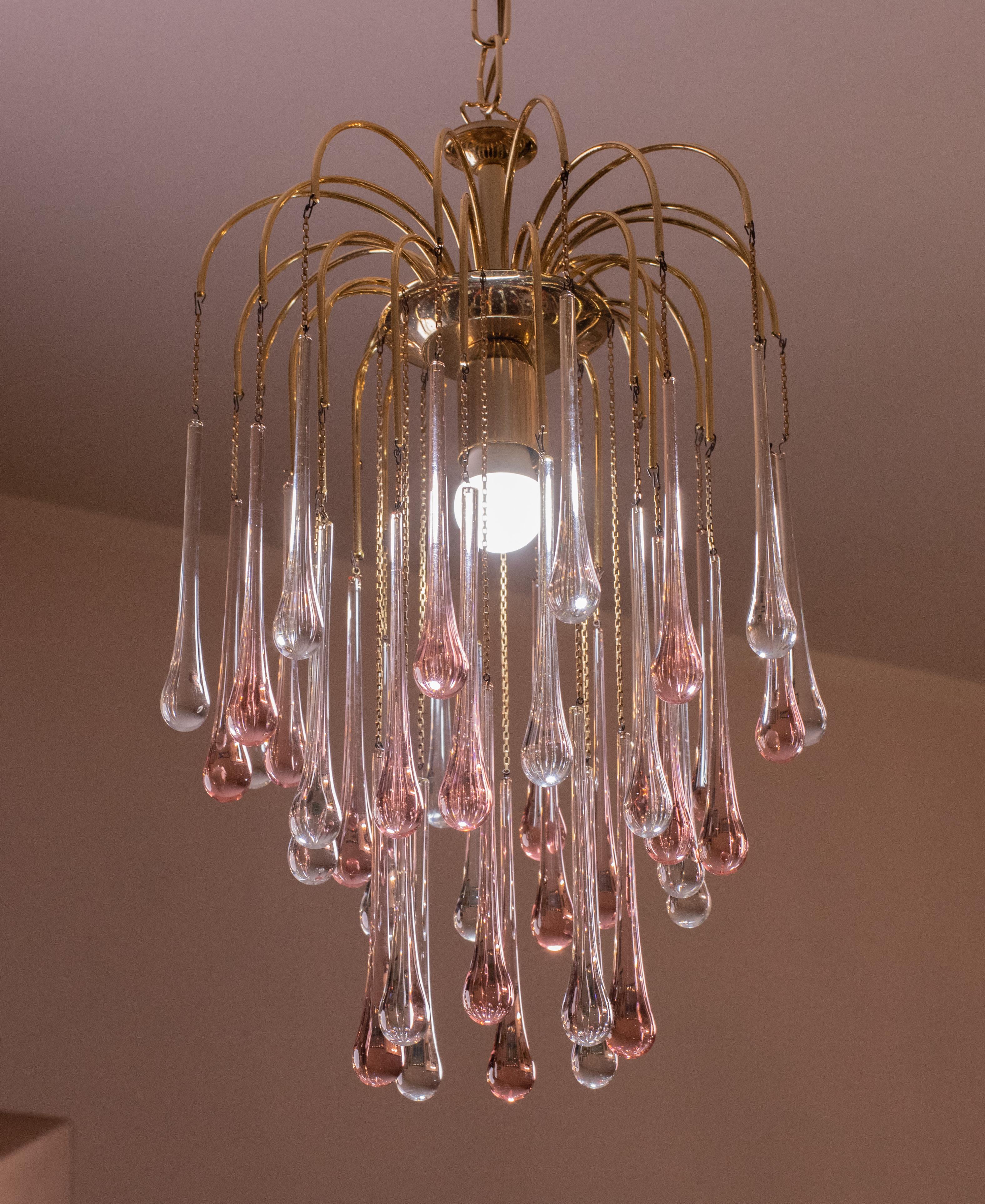 Lady Grace, Chandelier with Pink and Transparent Pendants, Murano Glass, 1970s In Good Condition For Sale In Roma, IT