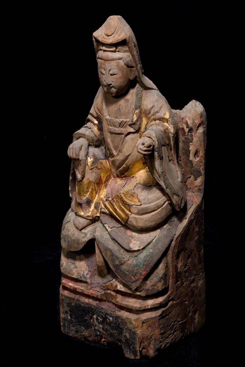 Hand-Carved Lady Guanyin Bodhisattva Gilded Wood Carving - Ming Dynasty, China 1368-1644 AD For Sale