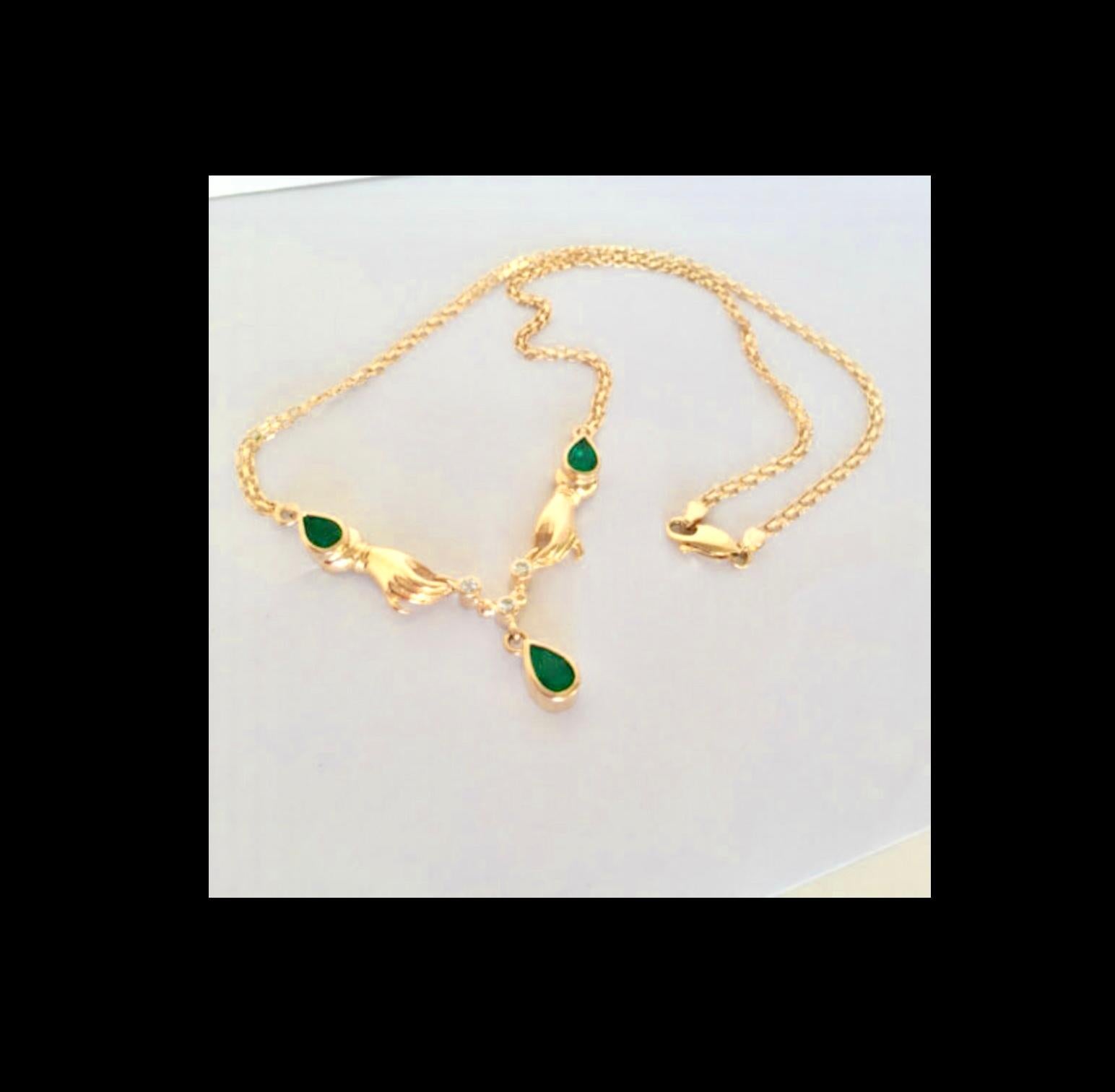 Women's Lady Hands Emerald and Diamond Necklace 18 Karat Gold For Sale