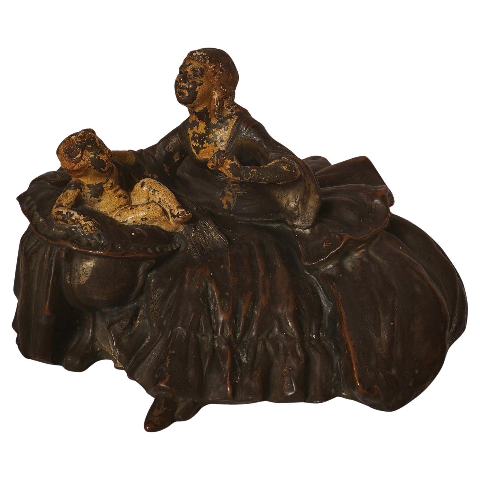 Scultura italiana di donna in terracotta e rame argentato, 1940