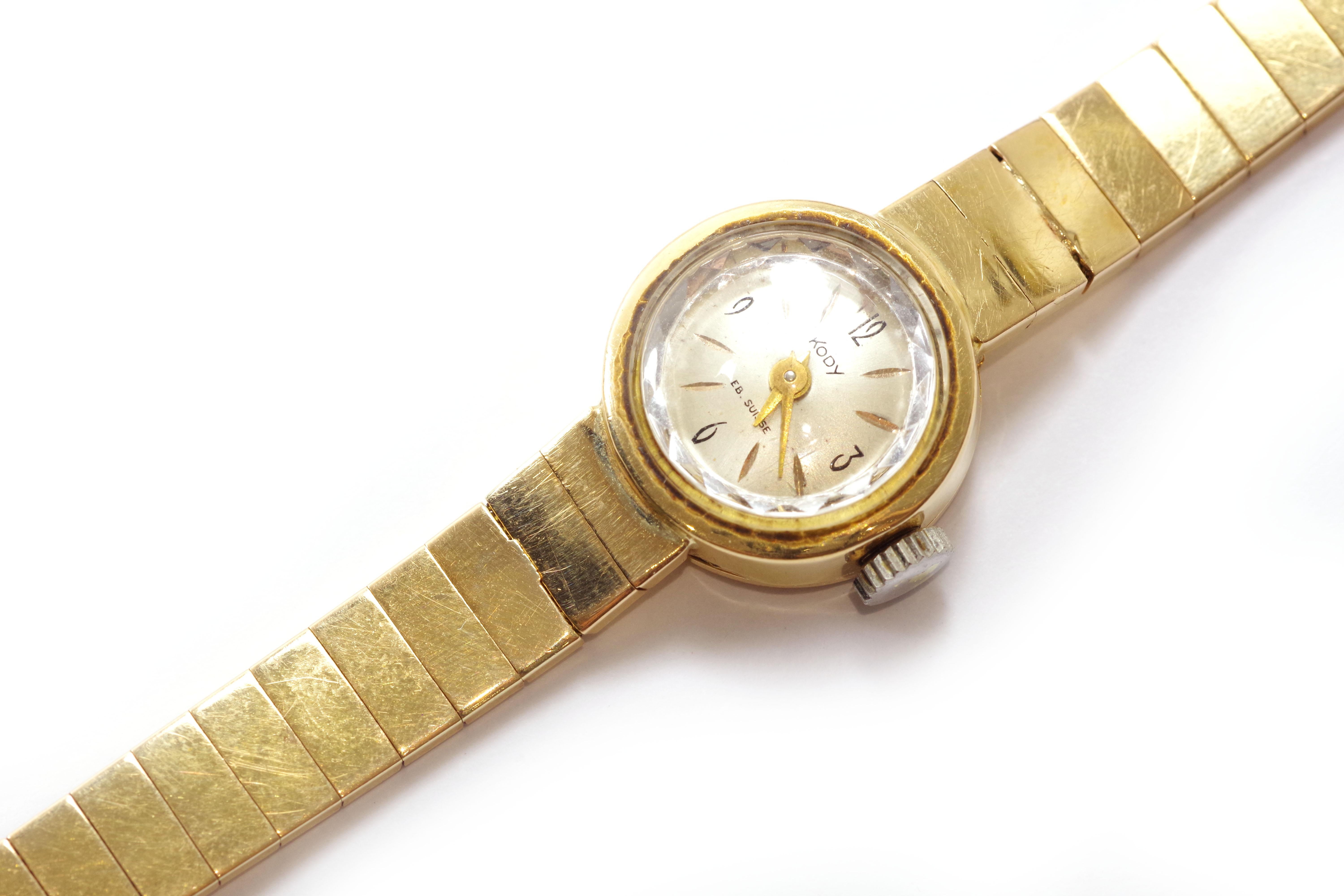 Lady Kody gold watch in 18k yellow gold In Fair Condition For Sale In PARIS, FR