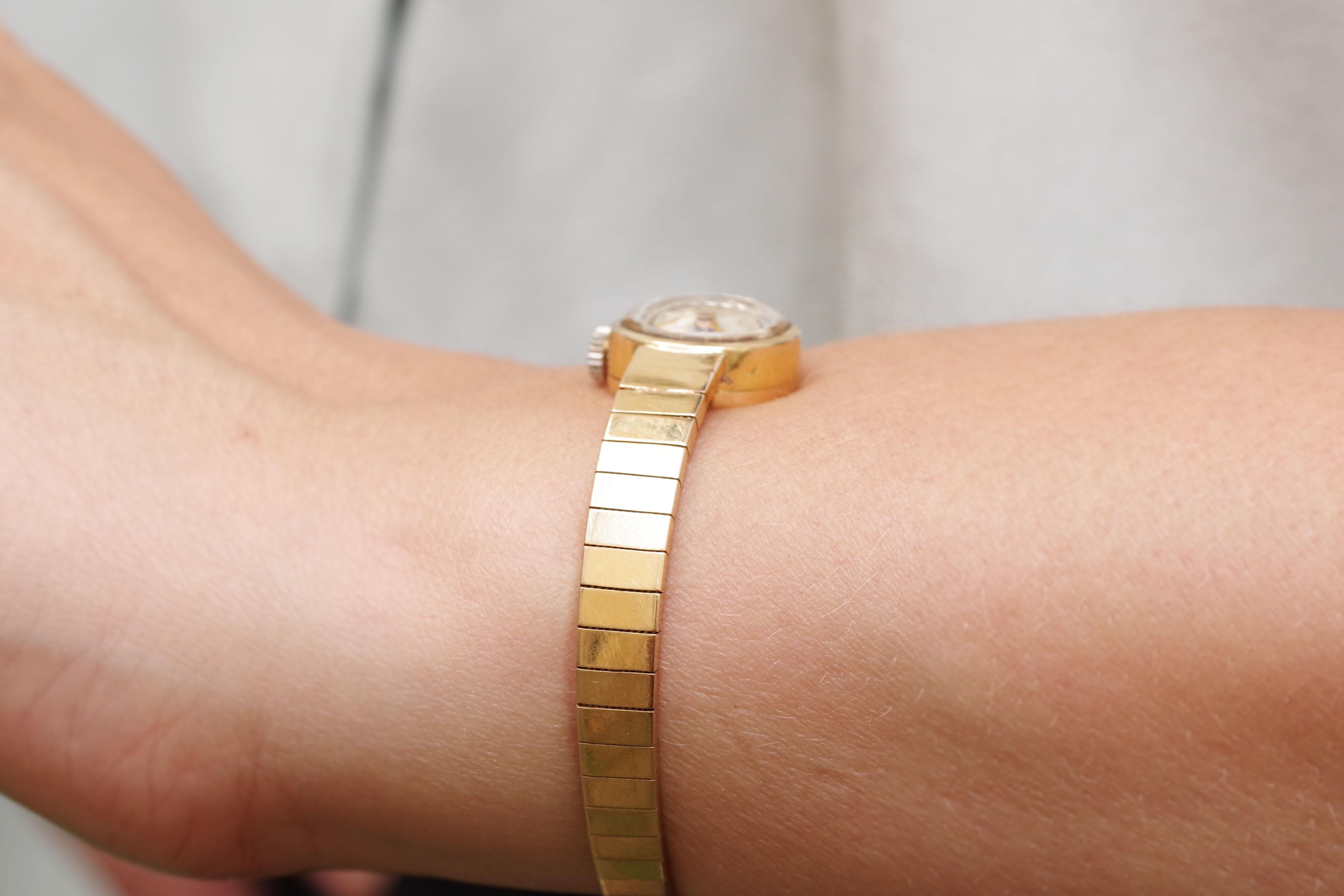 Lady Kody gold watch in 18k yellow gold For Sale 3
