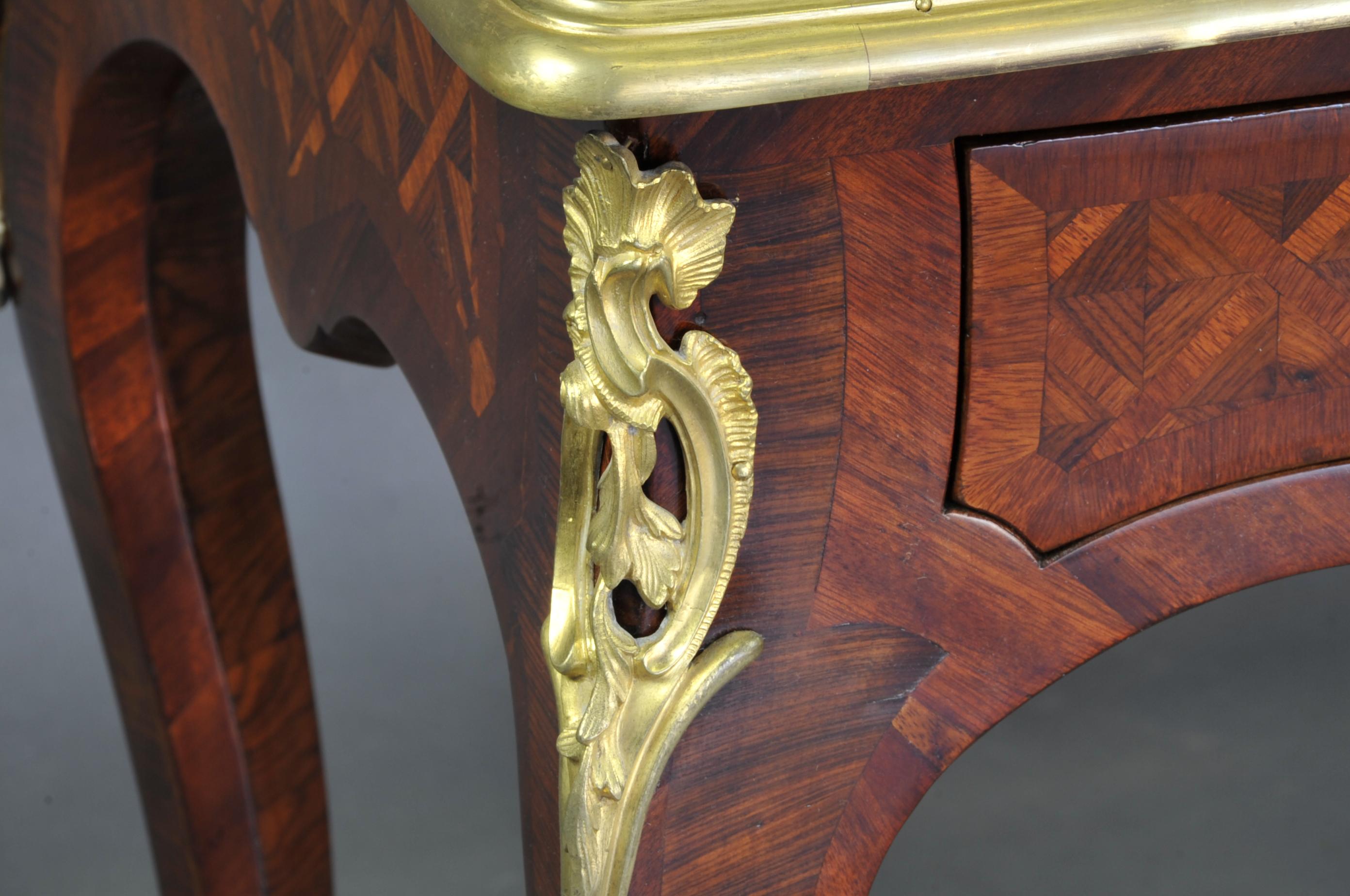 Lady Louis XV Desk in Violet Wood Marquetry 3
