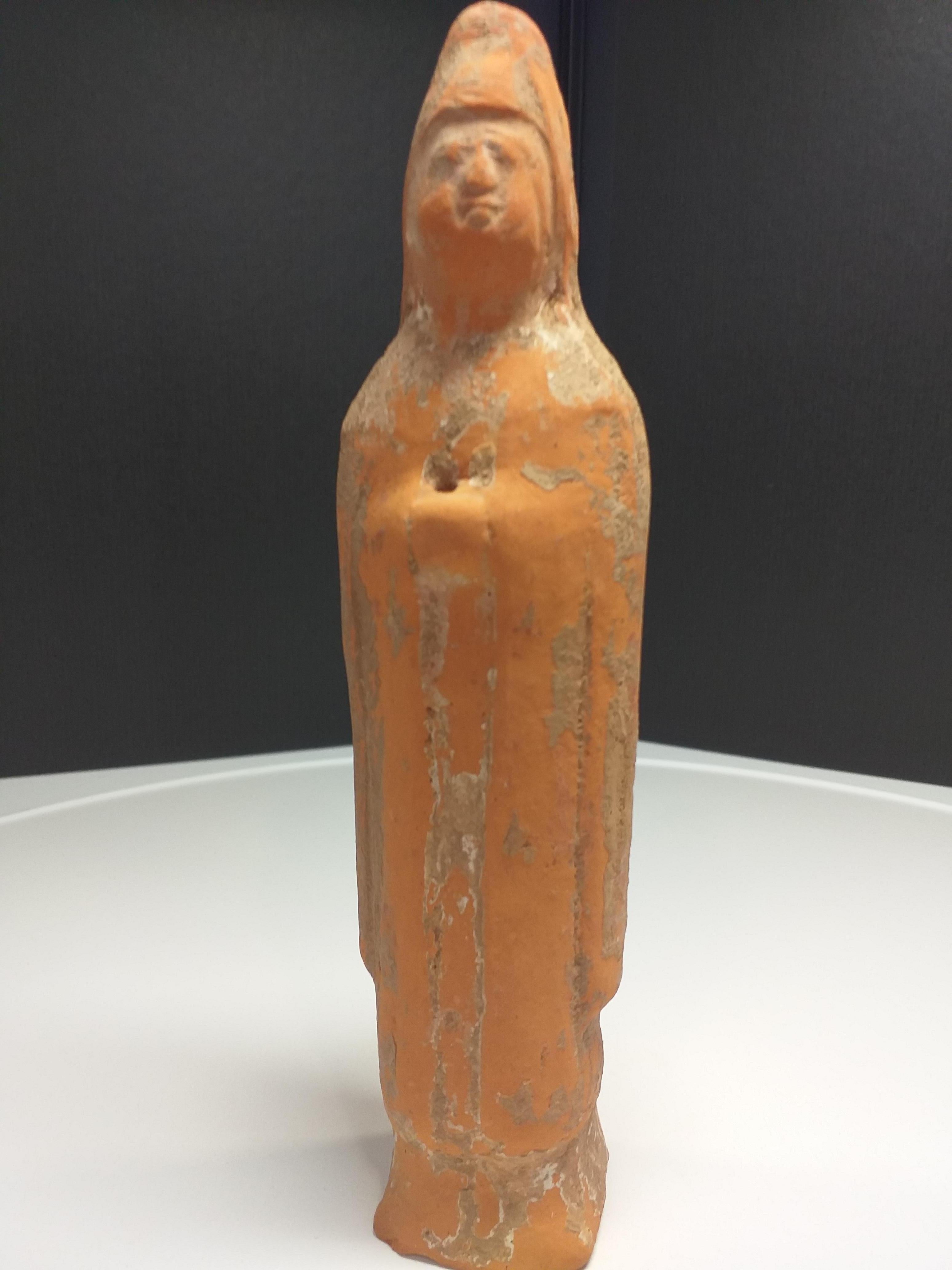 18th Century and Earlier Lady of the Court, Terracotta, China, Tang Period For Sale