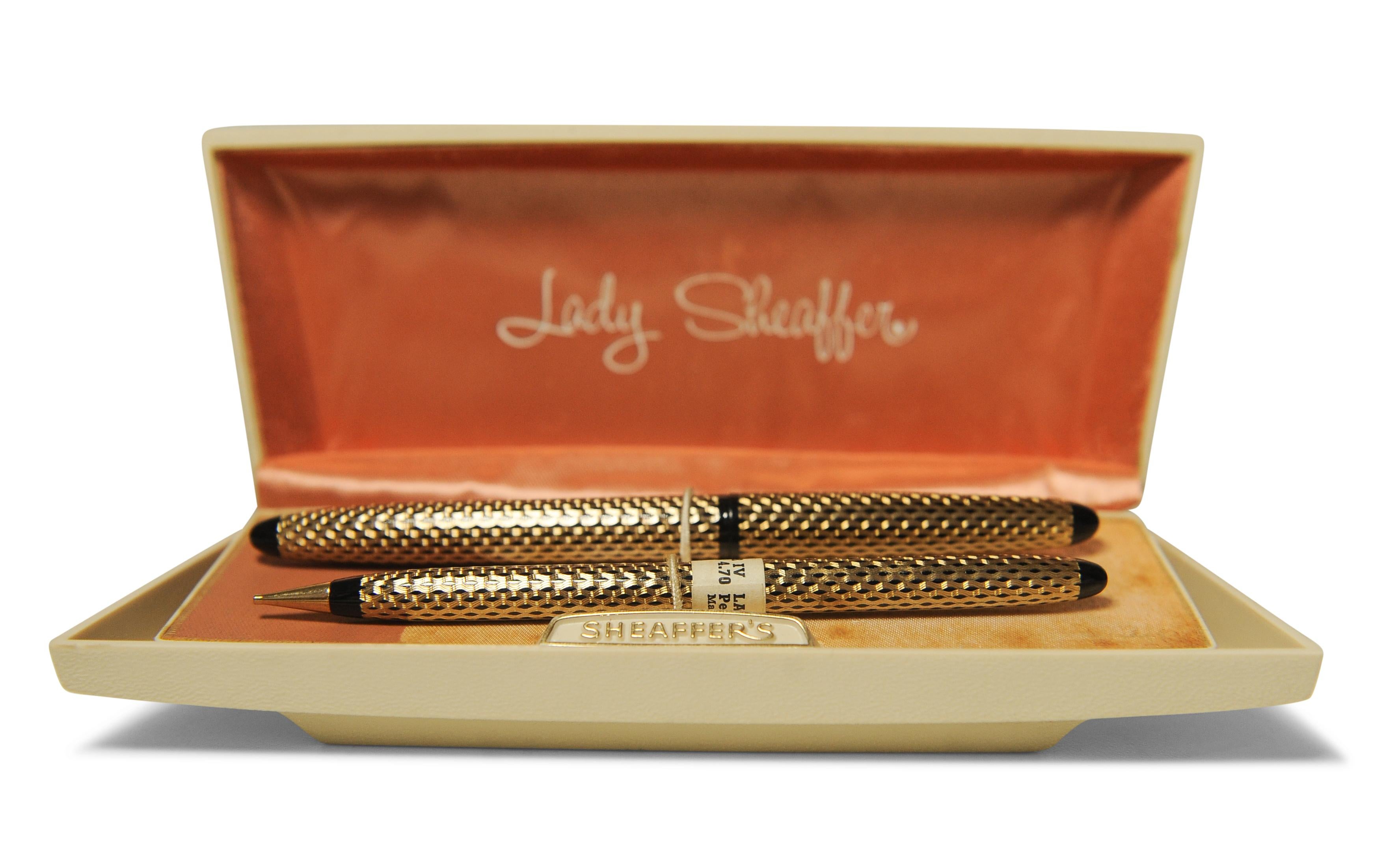 Lady Schaeffer Brunnenstift mit 14k Nib & Mechanischer Bleistift in Karton Set (Metall) im Angebot