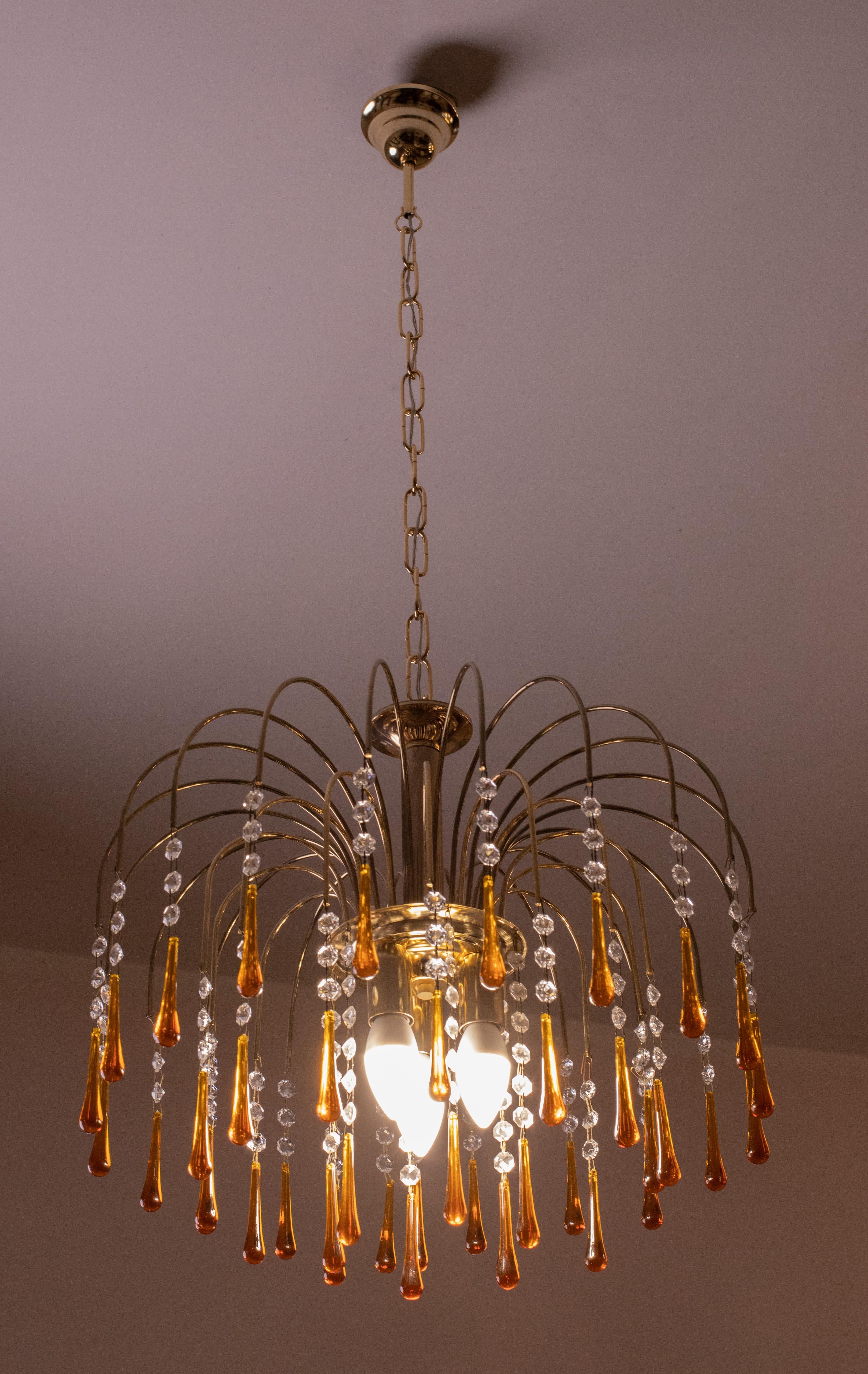 Gorgeous chandelier in the style of Paolo Venini 
