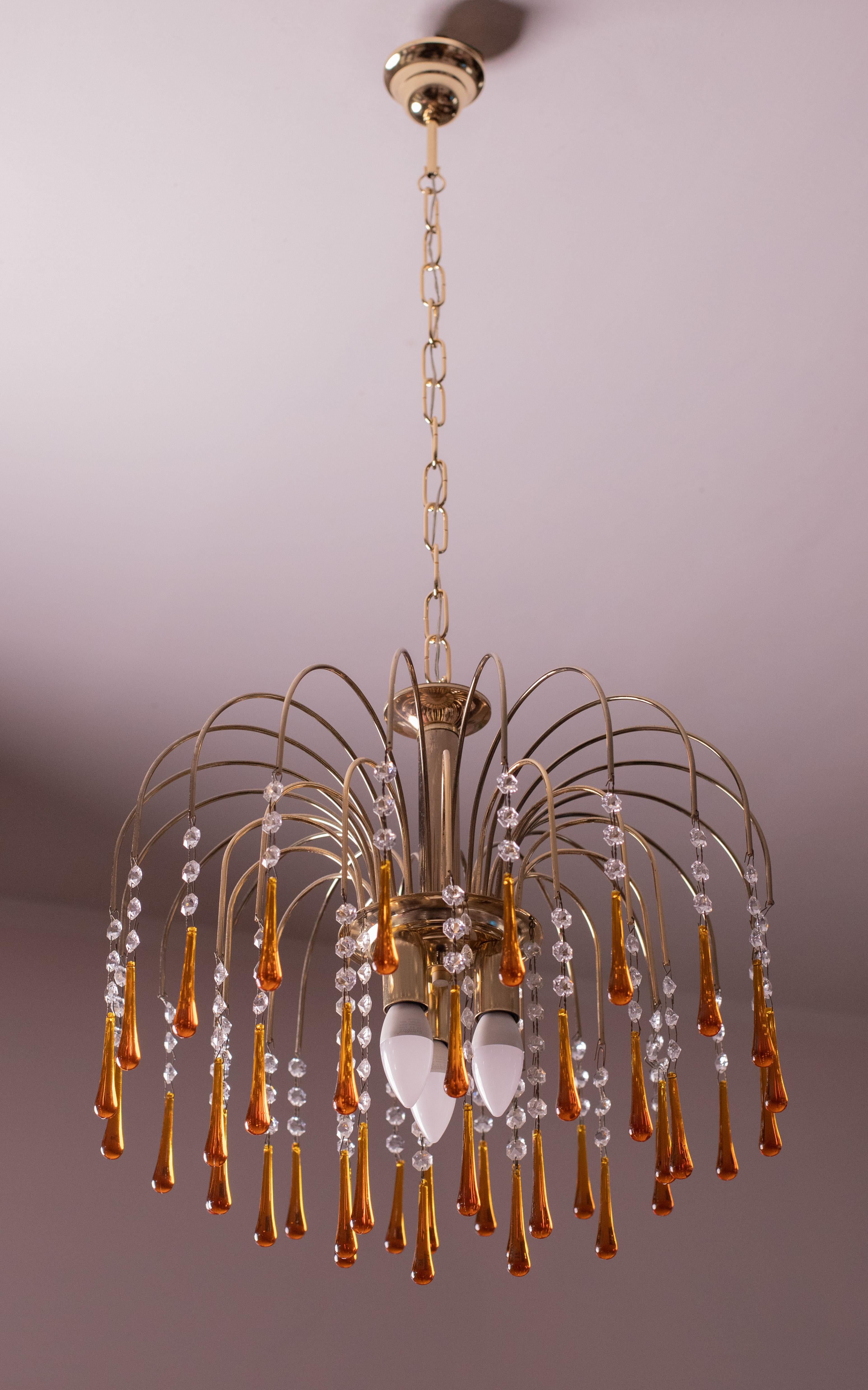 Plexiglass Lady Sophie, lampadario con gocce d'ambra, anni '80 in vendita