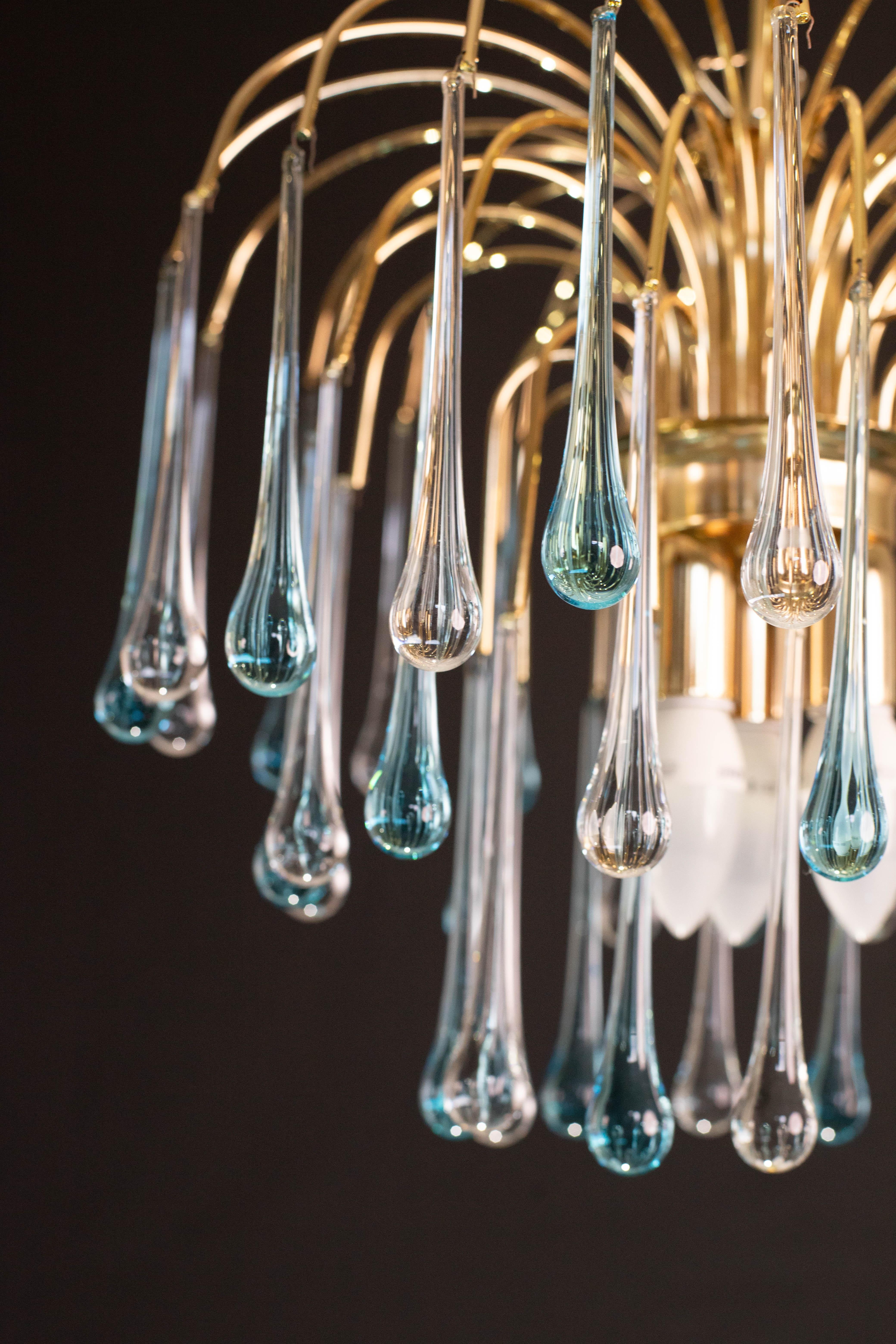 Lady Victoria, Chandelier with Blu and Transparent Pendants, Murano Glass, 1970s For Sale 4