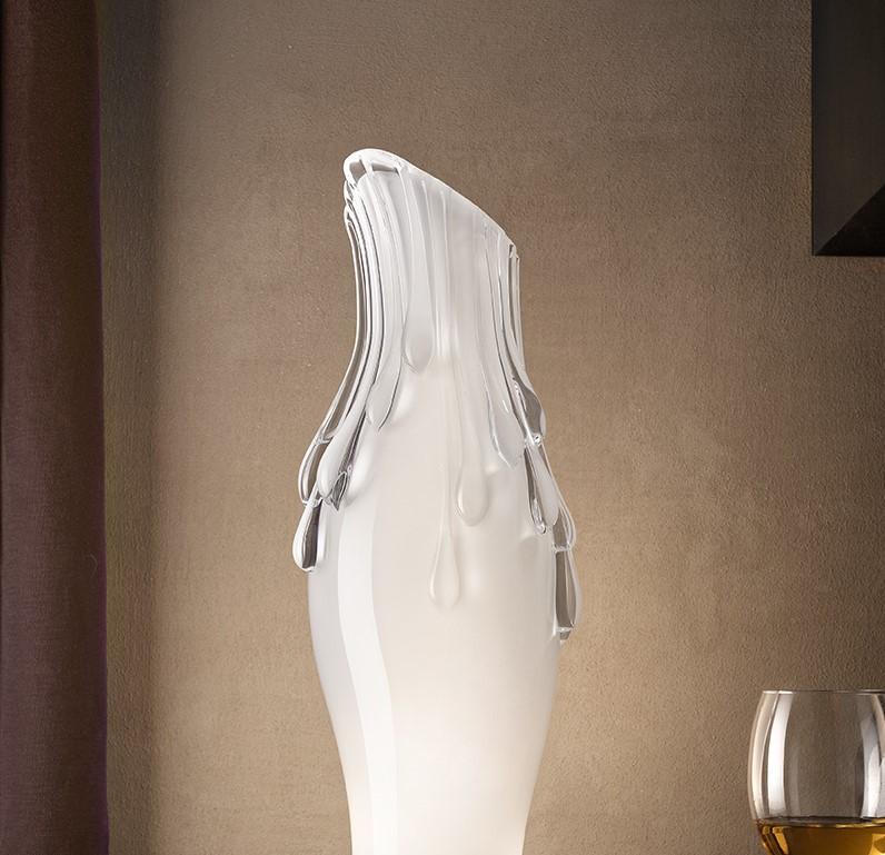 Italian Lady With White Pearl Necklace Murano Glass Decorative Lamp y Aina Kari For Sale
