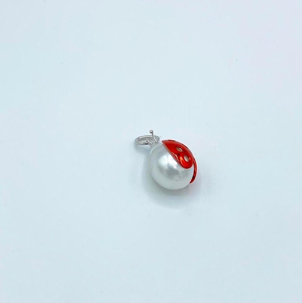 Ladybug or Ladybird 18 Karat Red White Gold Australian Pearl Pendant Necklace In New Condition In Bussolengo, Verona