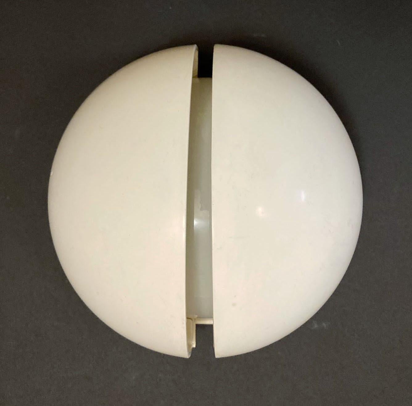 20ième siècle Applique Ladybug par Fontana Arte, 3 Disponibles en vente