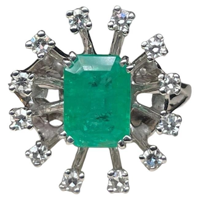 Lady’s 14K White Gold Emerald And Diamonds Ring