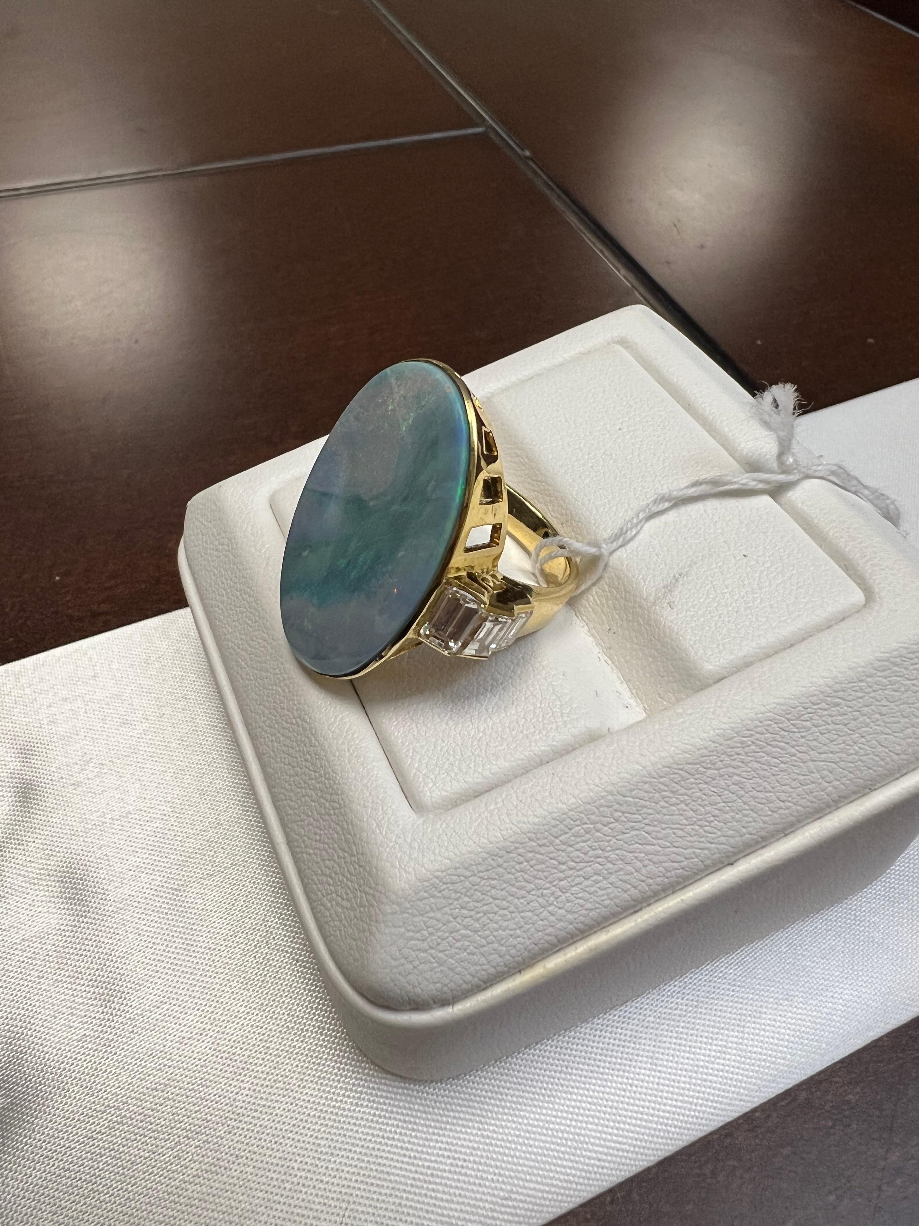 Women's Lady's Black Opal Ring in 18k Yellow Gold 