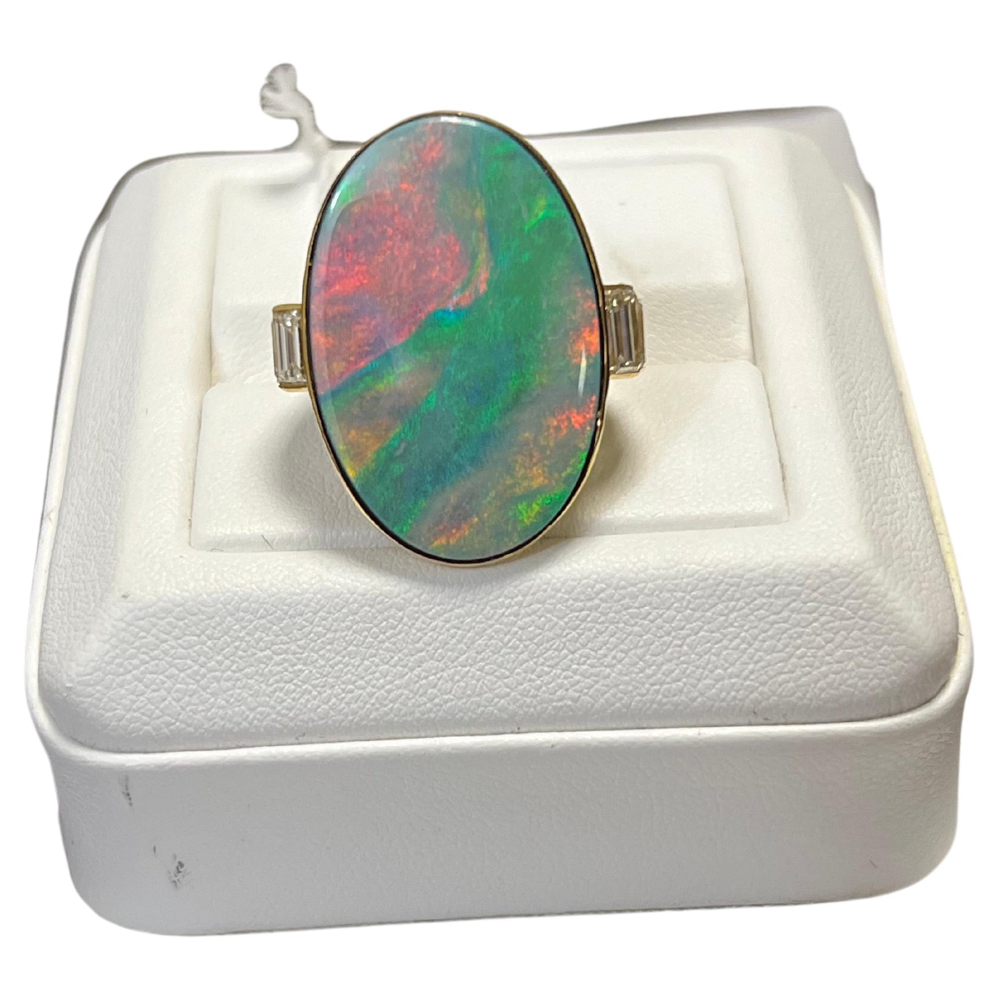 Lady's Black Opal Ring in 18k Yellow Gold 