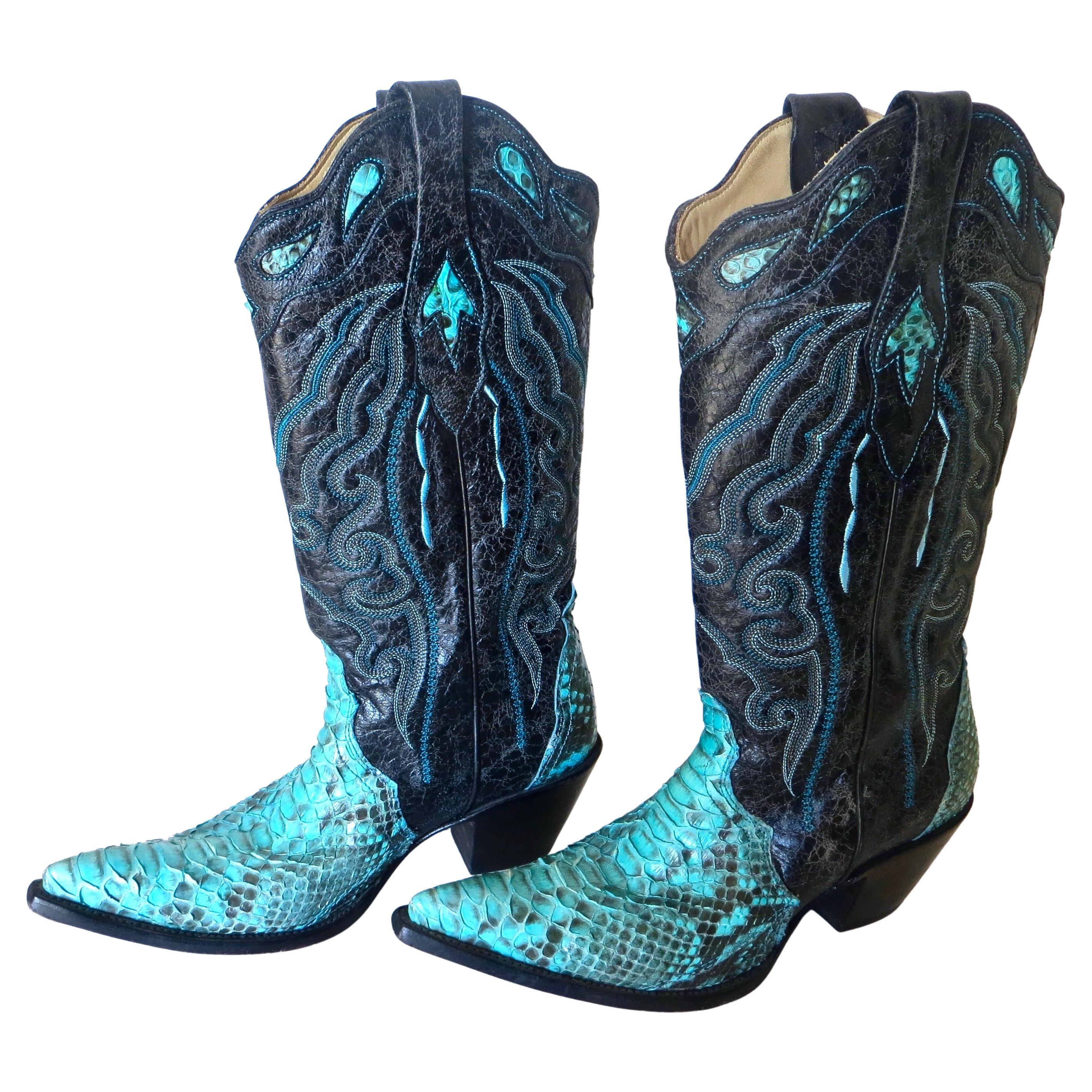 Bottes de cowboy pour femme « Turquoise Python » par Corral en vente