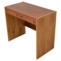 Table de bureau ou de coiffeuse pour femme en acajou/UP Zavody, années 1970 