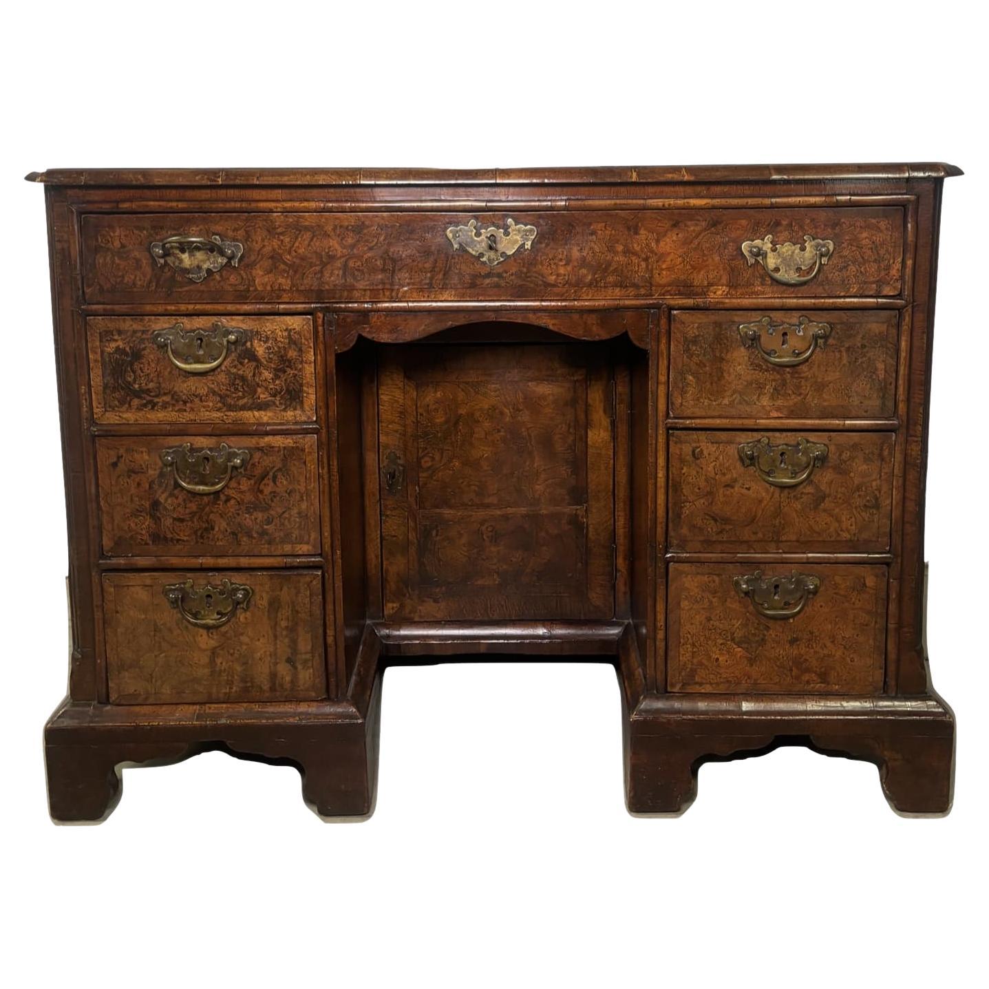 Table à langer pour dame Bureau à genouillère