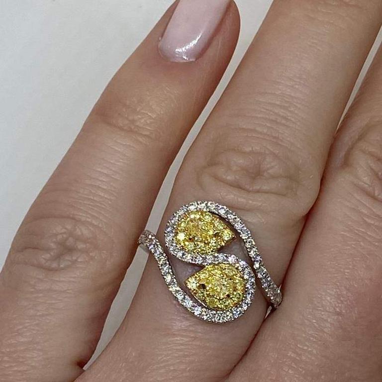 Women's Lady's Fancy Yellow Pear Diamond Swirl Fashion Ring 14k Tt 1.03 Ctw