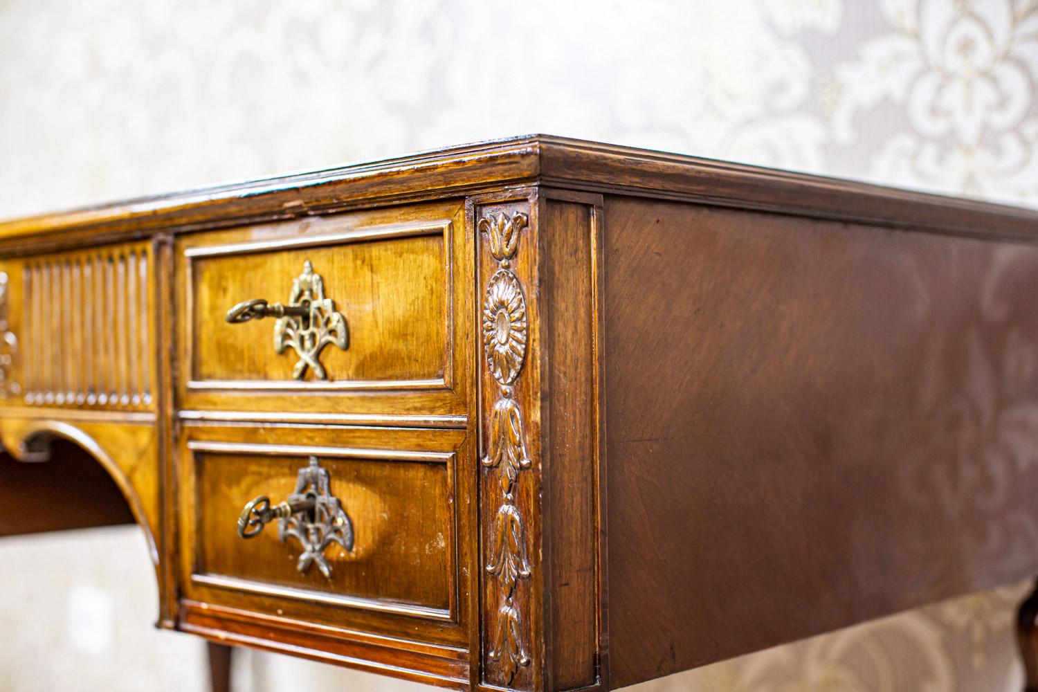 Lady's Mahogany Desk from the Late 19th Century in Brass Details 5