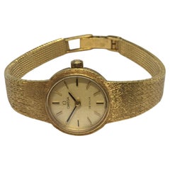 Vintage Lady's Omega Deville 18K Yellow Solid Gold Mechanical Watch