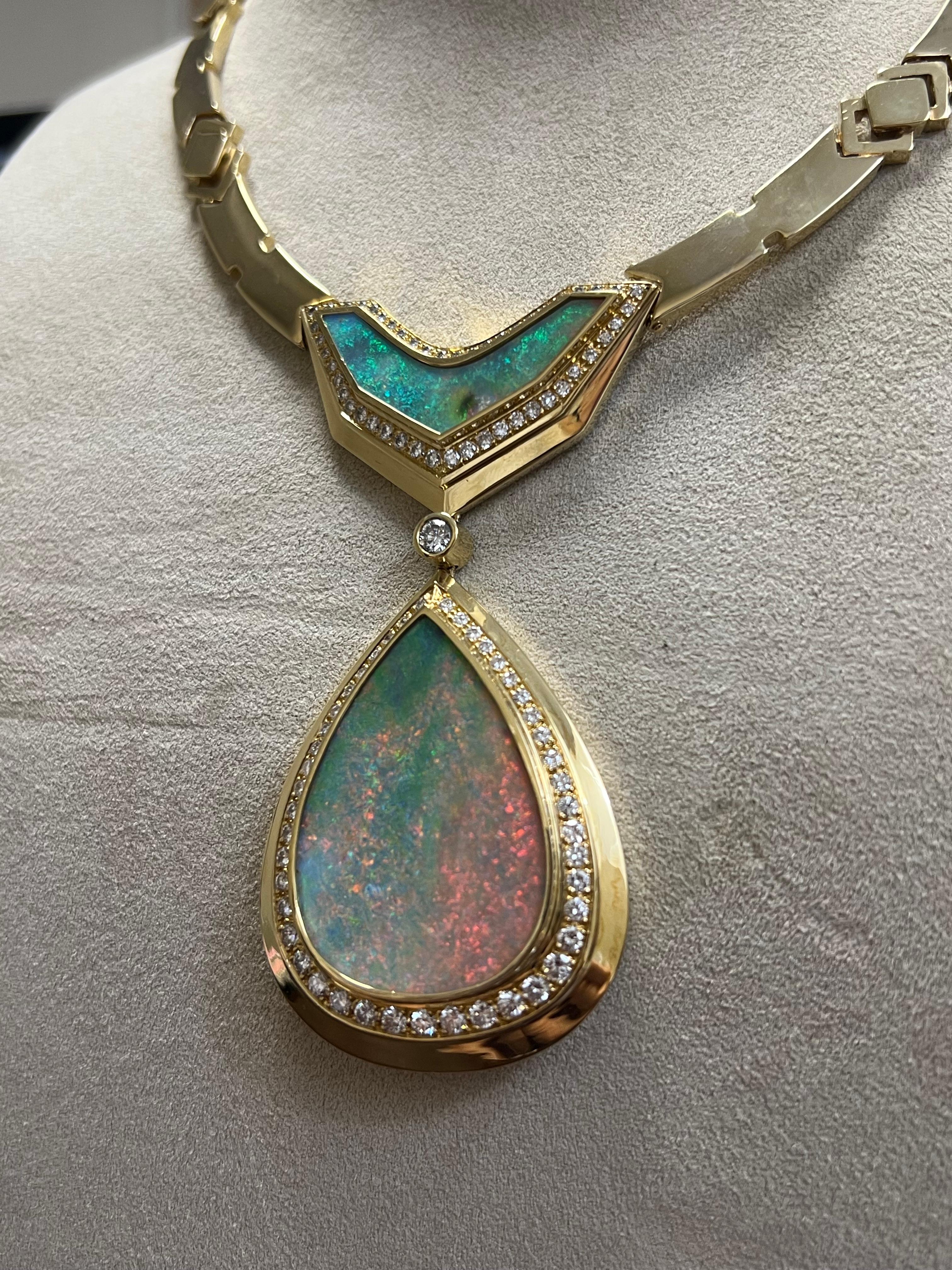 Lady's Opal and Diamonds Necklace in 14k Yellow Gold  In Good Condition For Sale In New York, NY
