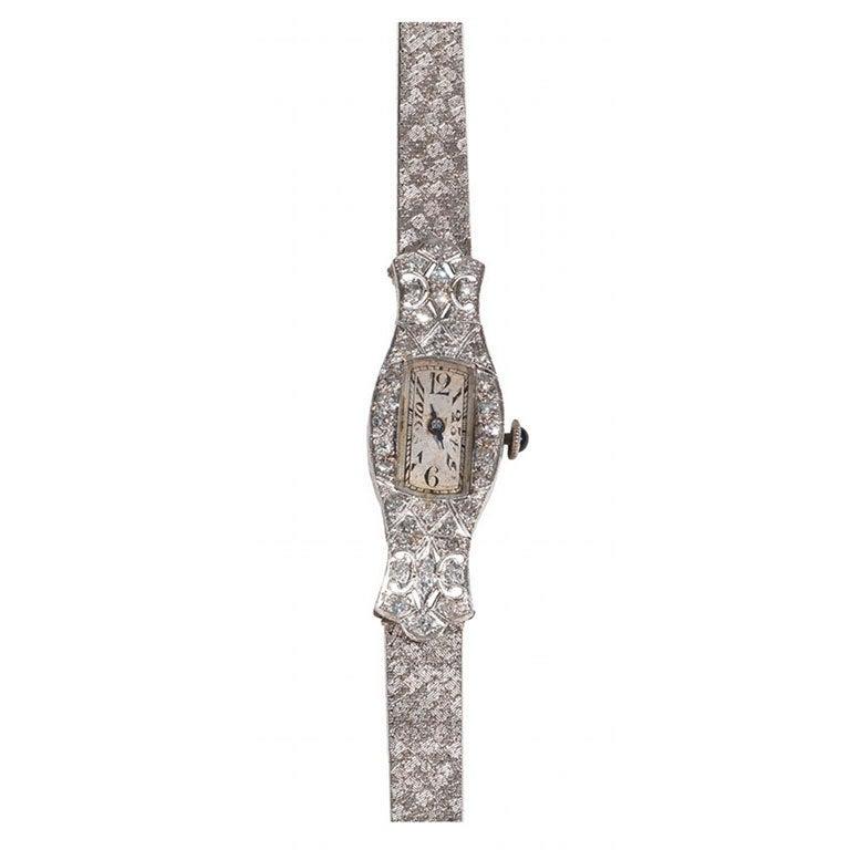 Taille brillant Montre-bracelet mécanique à diamants en platine pour dames en vente