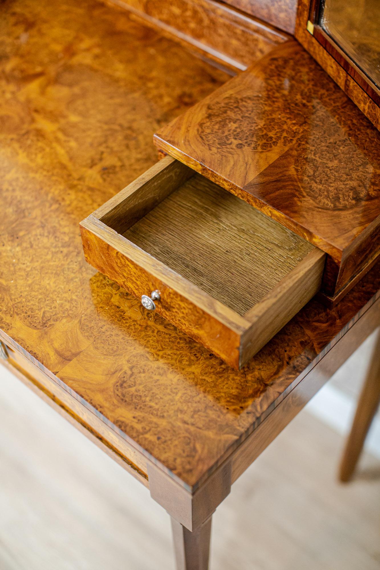 Lady's Vanity Table From the Early 20th Century 9